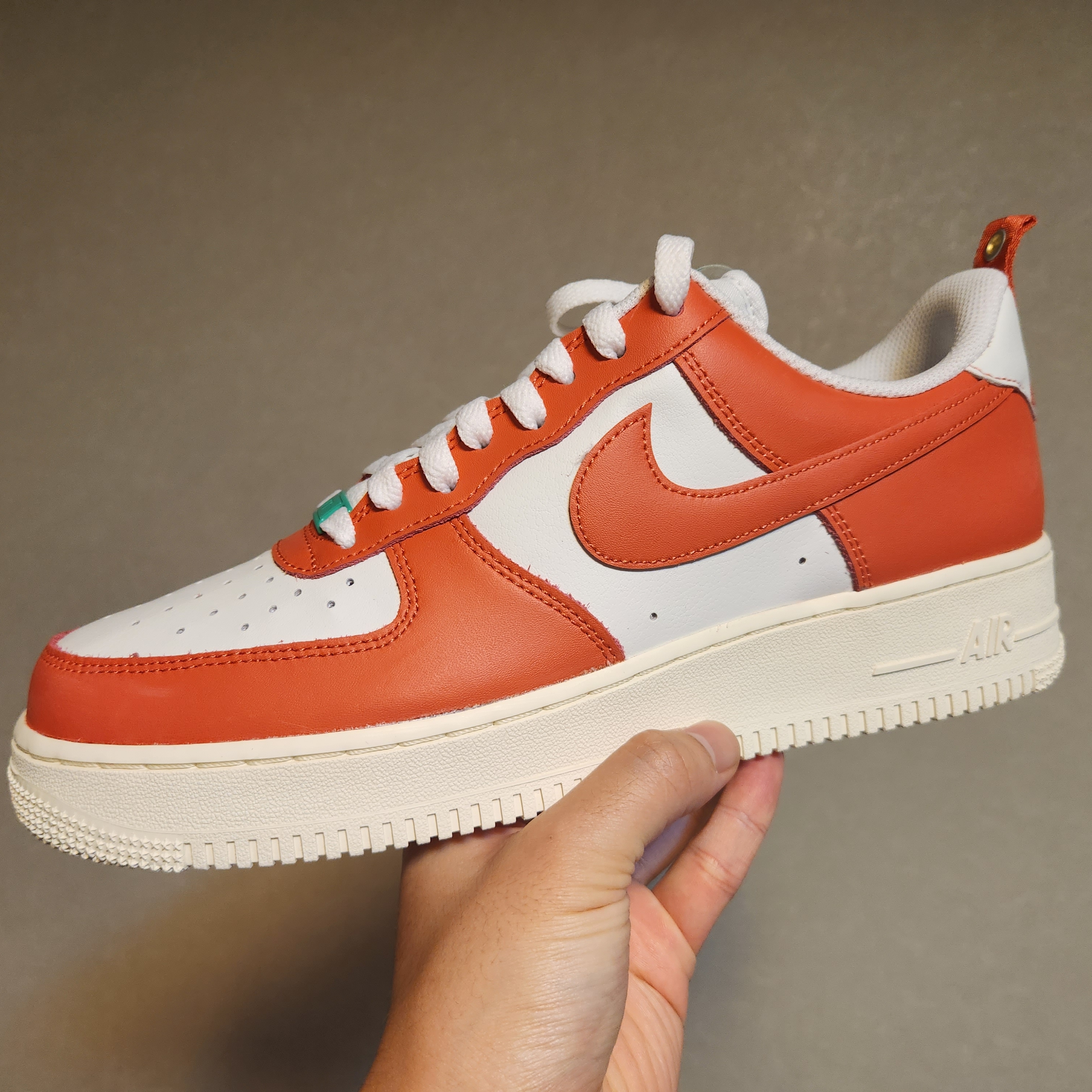 Nike Air Force 1 '07 LV8 Pojangmacha 착용 스타일 - 2