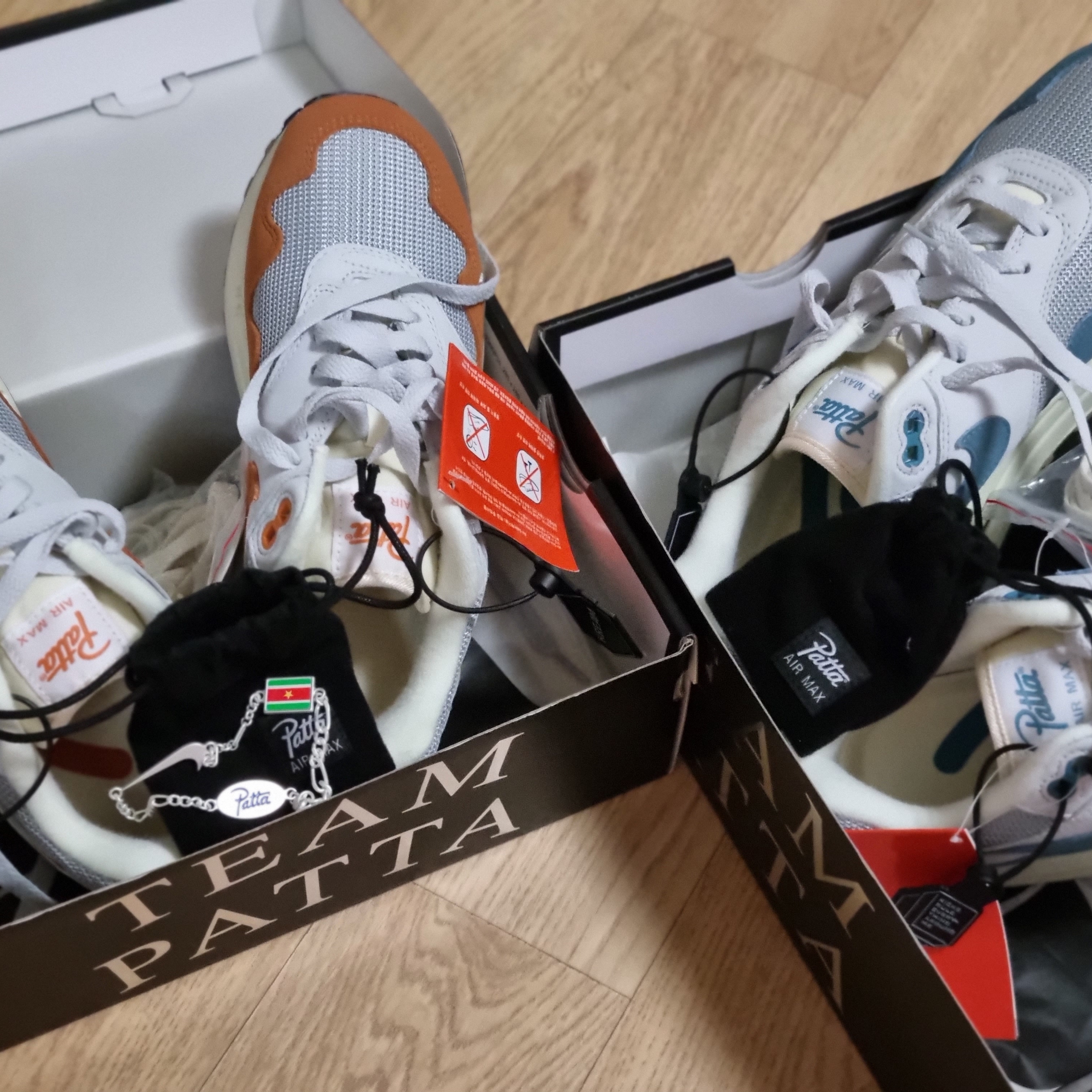 Nike x Patta Air Max 1 Noise Aqua, Nike x Patta Air Max 1 Monarch 착용 스타일 - 1