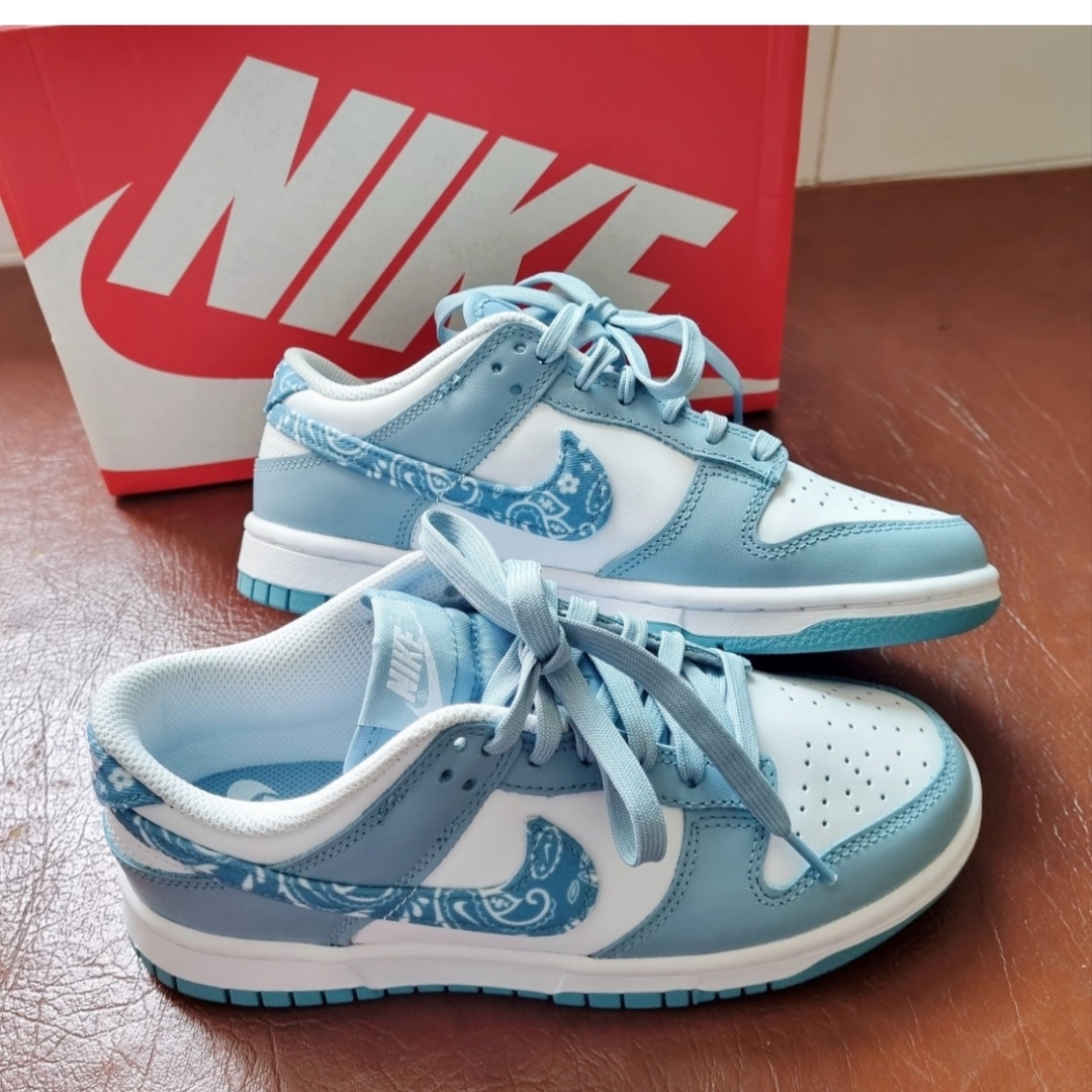 (W) Nike Dunk Low Essential Blue Paisley 착용 스타일