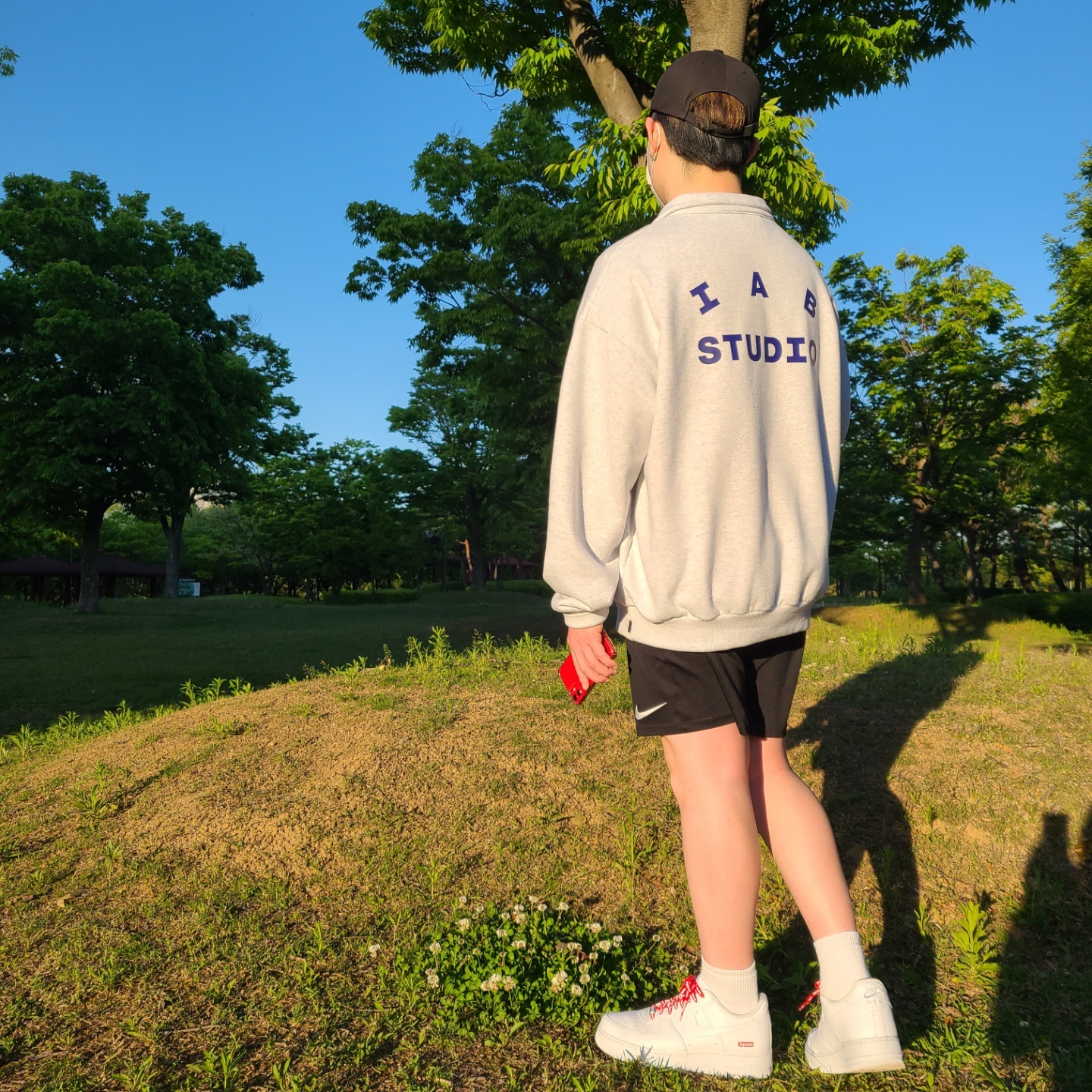 IAB Studio Half Zip Pullover Light Gray, Nike x Supreme Air Force 1 Low White 착용 스타일 - 1