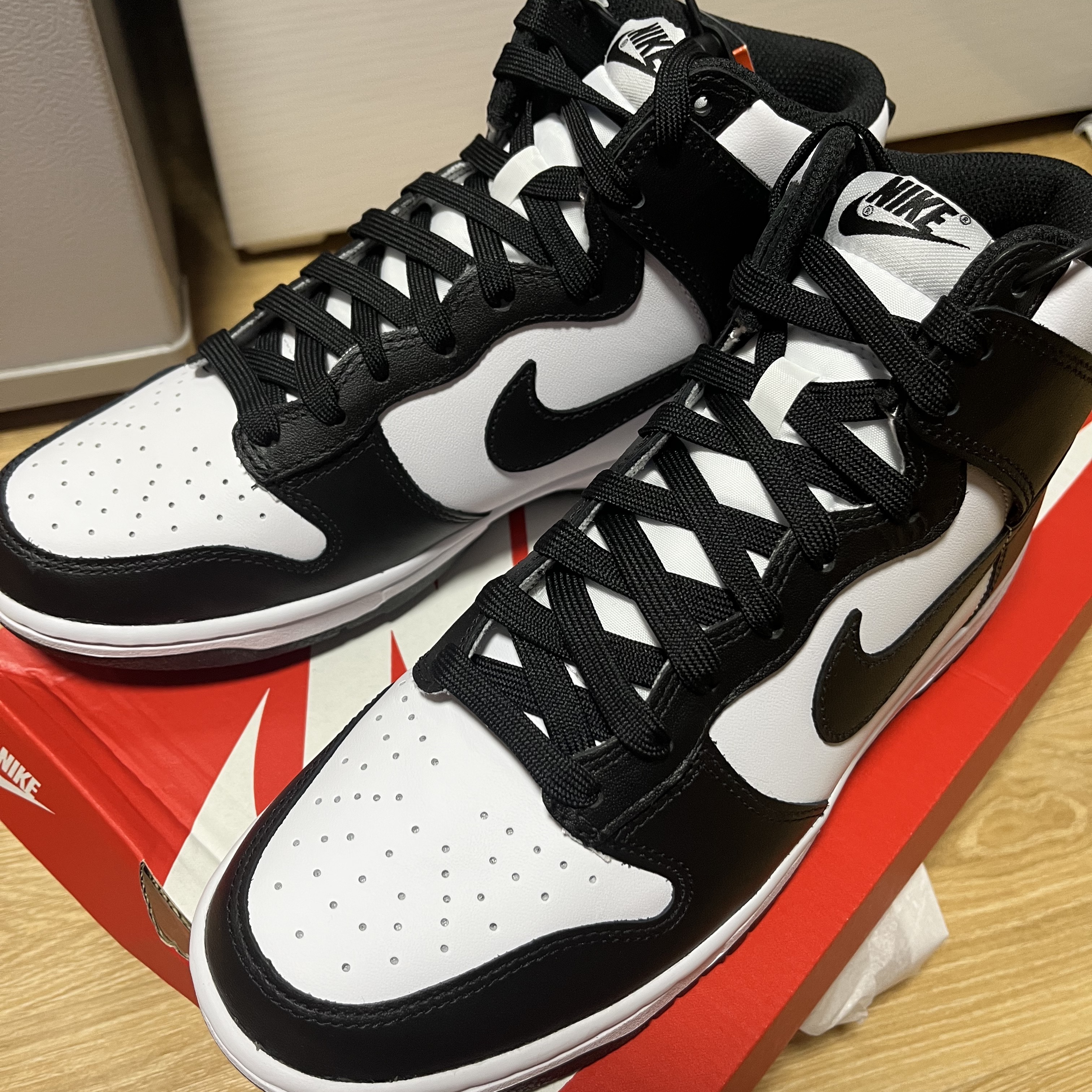 Nike Dunk High Retro Championship White 착용 스타일 - 1