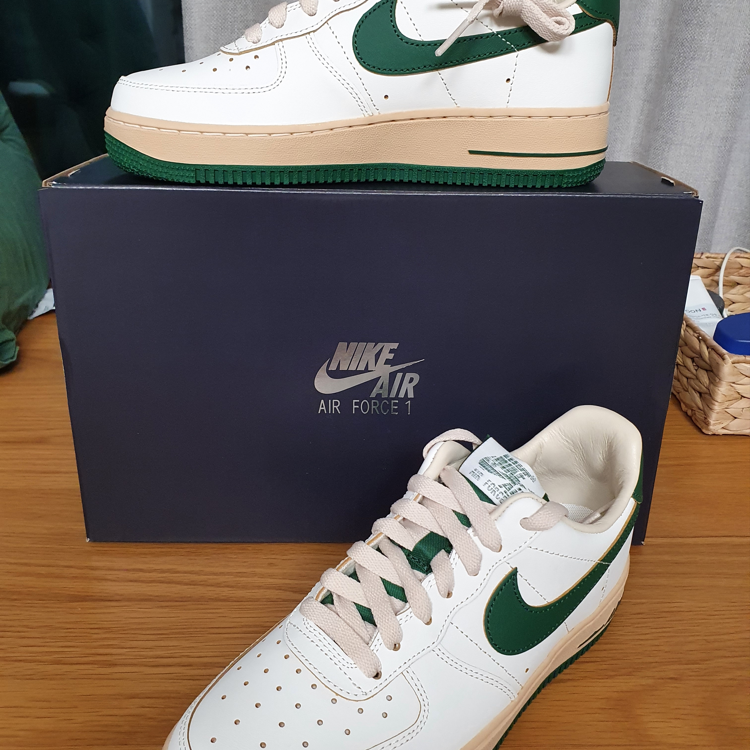 (W) Nike Air Force 1 Low Gorge Green 착용 스타일 - 3