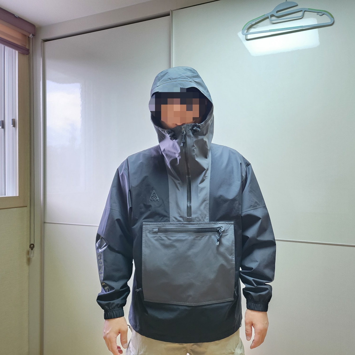 Nike ACG Gore-Tex Paclite Jacket Black Anthracite - US/EU 착용 스타일 - 4