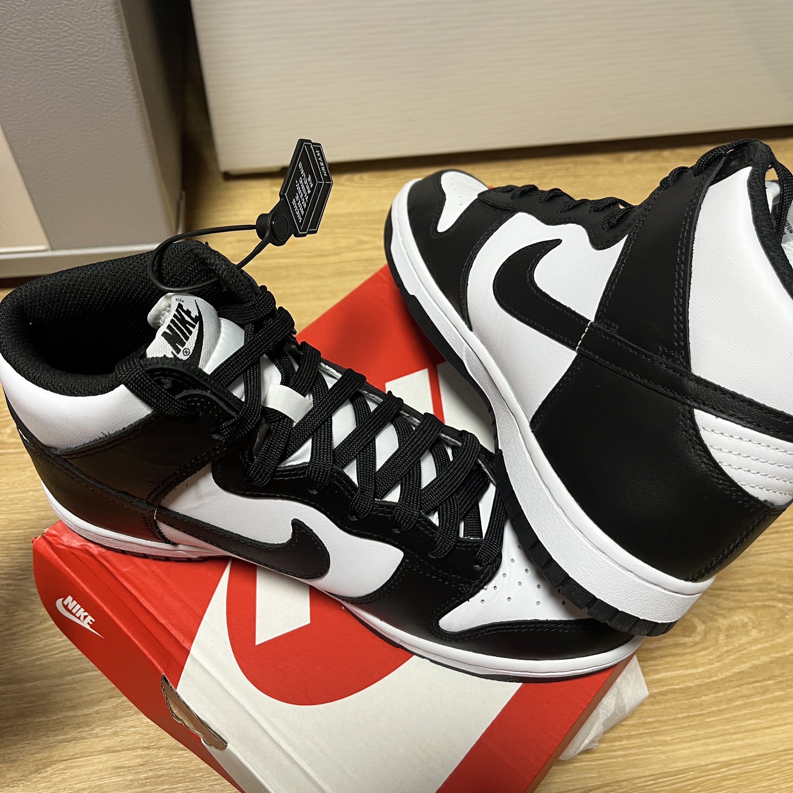 Nike Dunk High Retro Championship White 착용 스타일 - 3