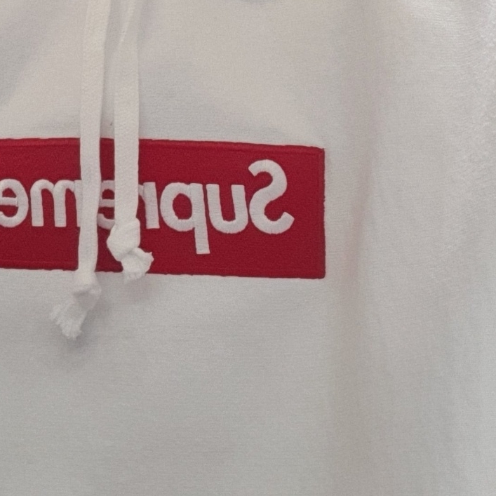 Supreme Box Logo Hooded Sweatshirt Charcoal - 21FW, Supreme Box Logo Hooded Sweatshirt White - 21FW 착용 스타일 - 2