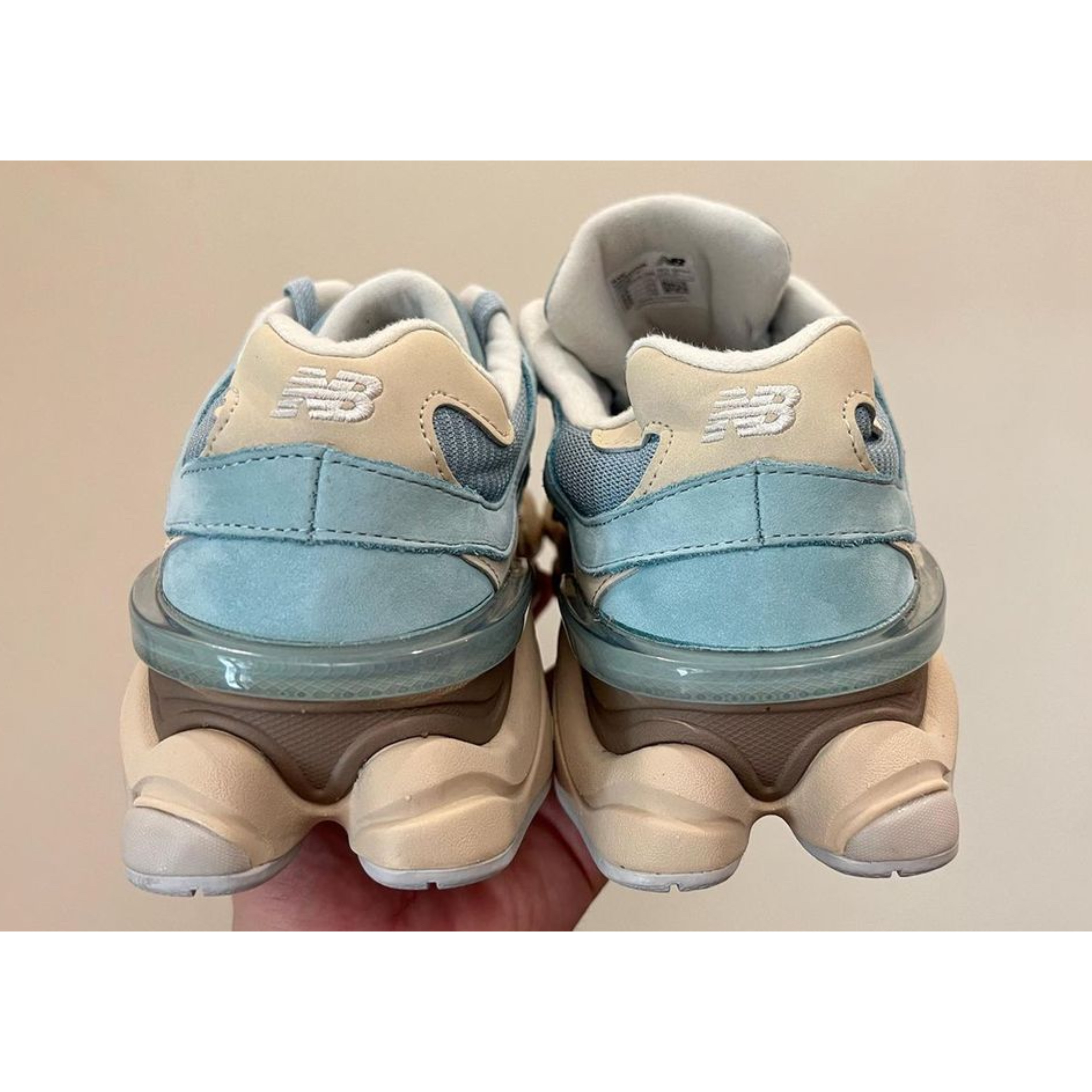 New Balance 9060 Blue Turtledove 착용 스타일 - 5