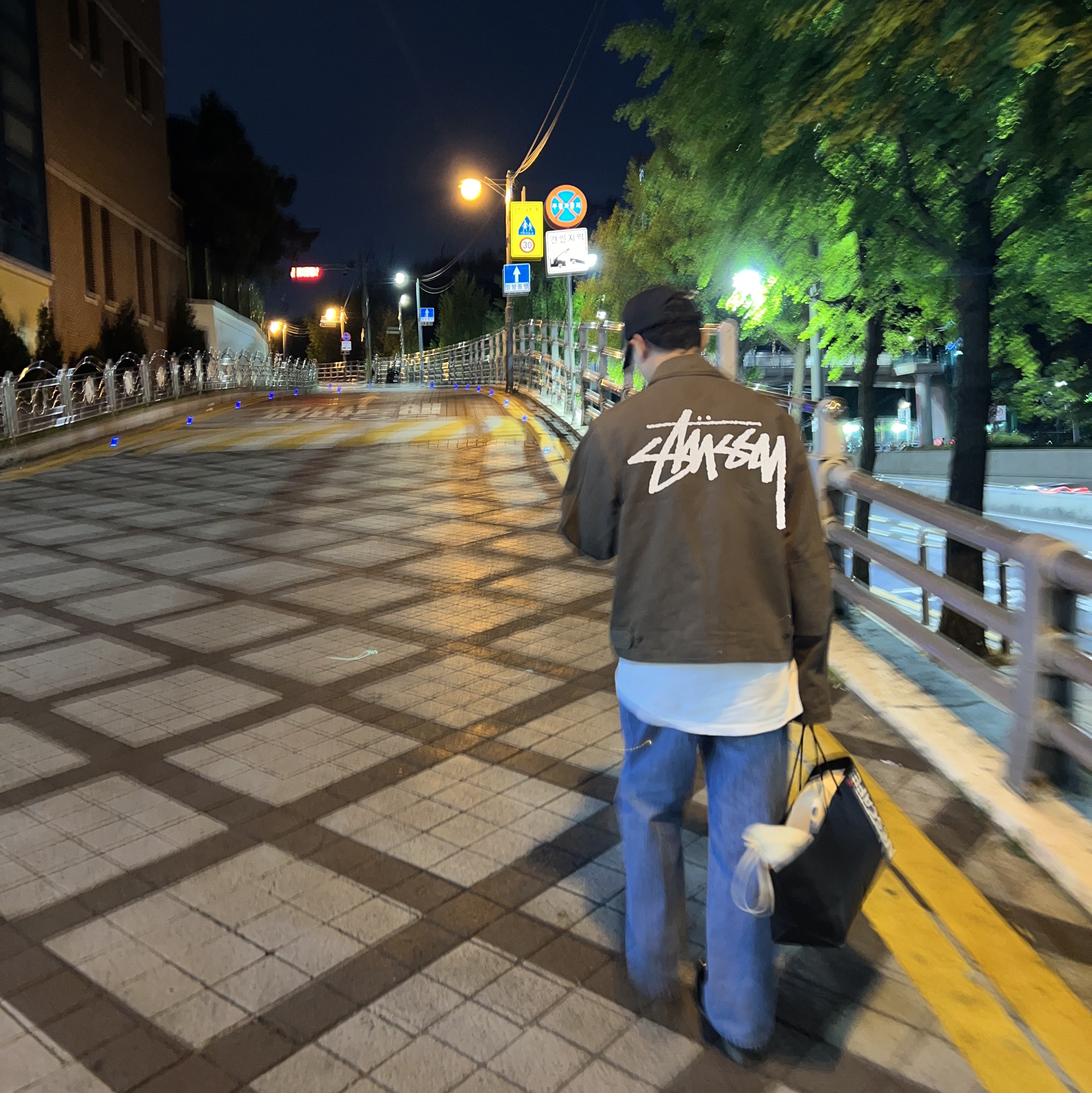 Stussy x Our Legacy Work Shop Pararescue Jacket Mud Black Slub Twill 착용 스타일