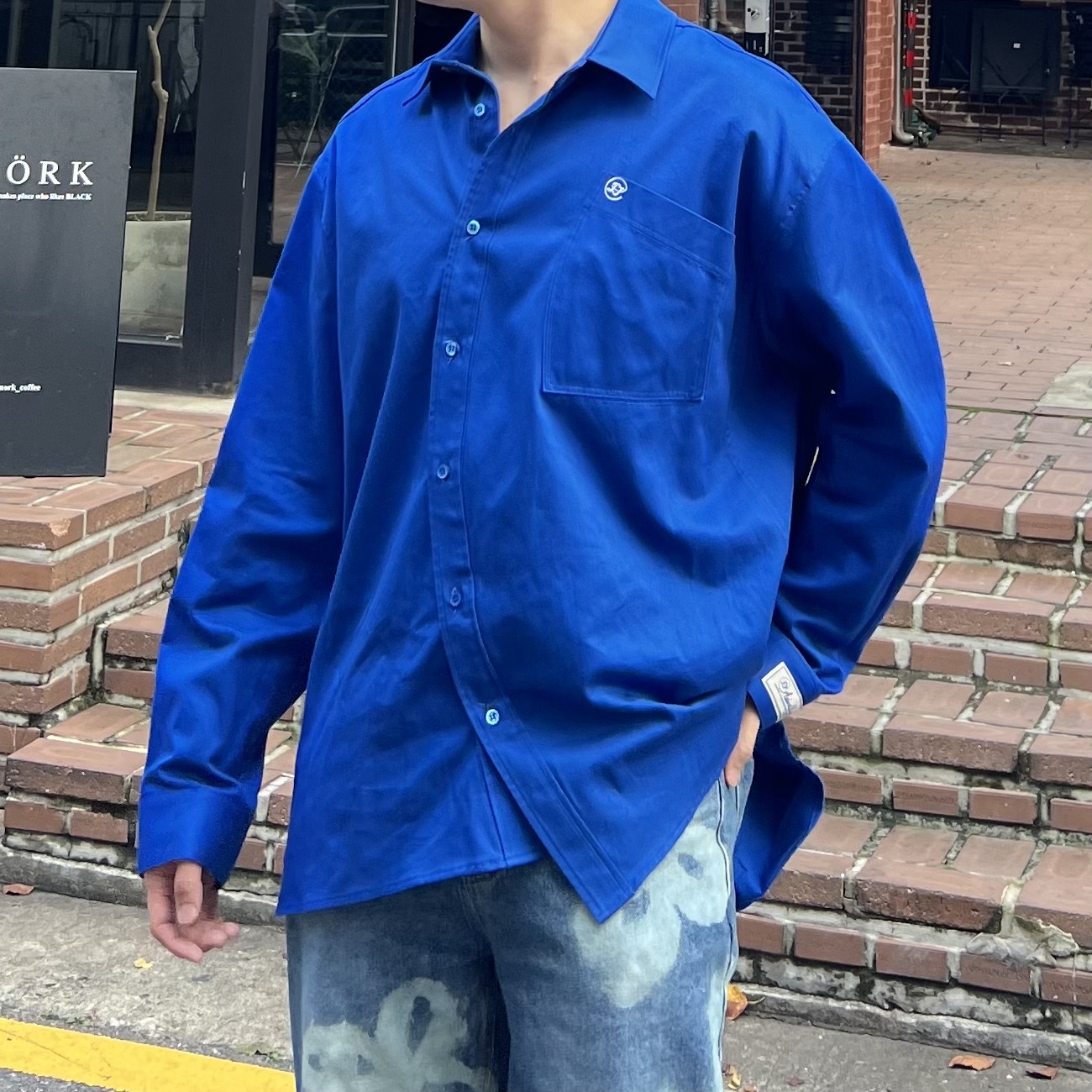 Ader Error Speric Logo Shirt Z-Blue 착용 스타일 - 2