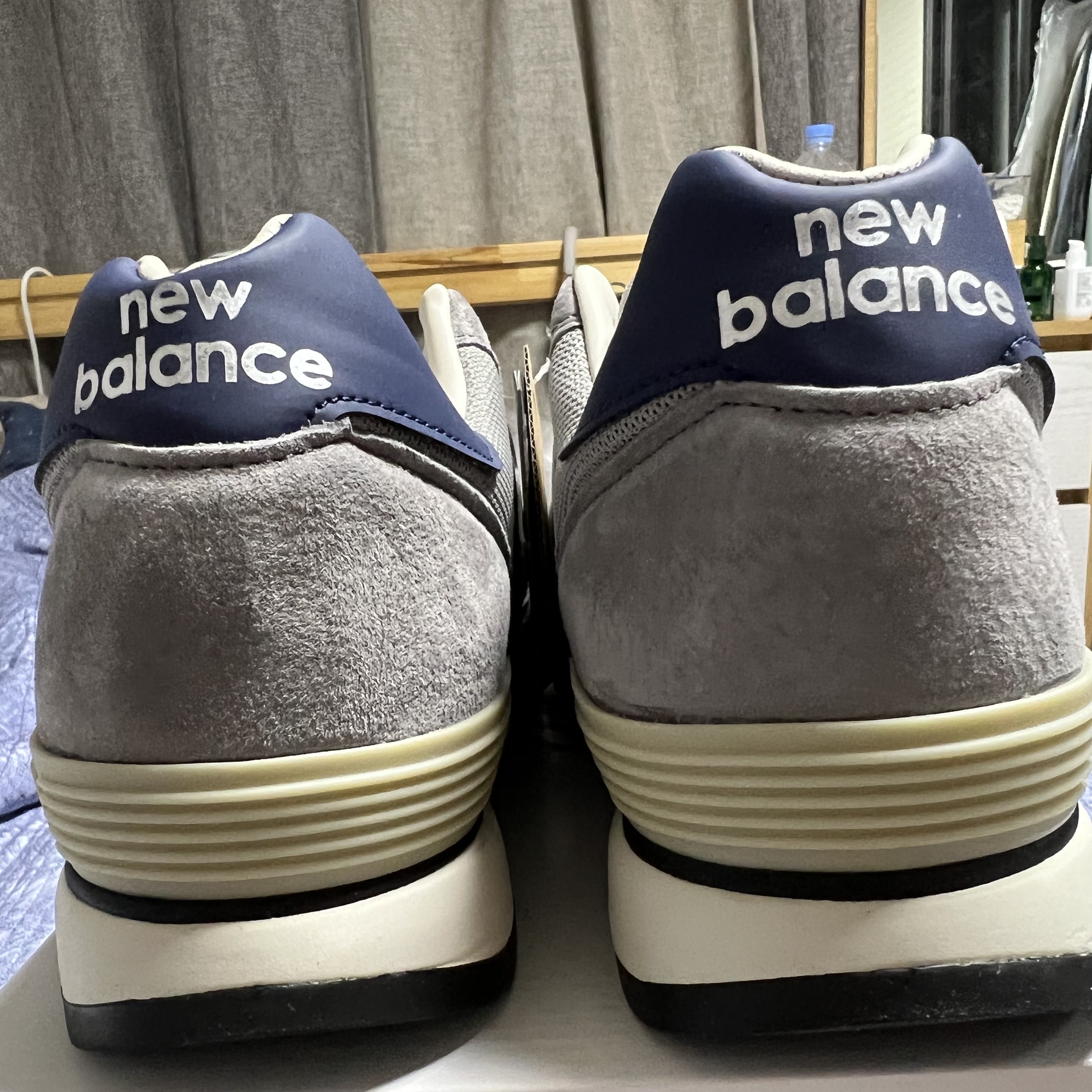 New Balance 670 Made in UK 40th Anniversary Grey 착용 스타일 - 3