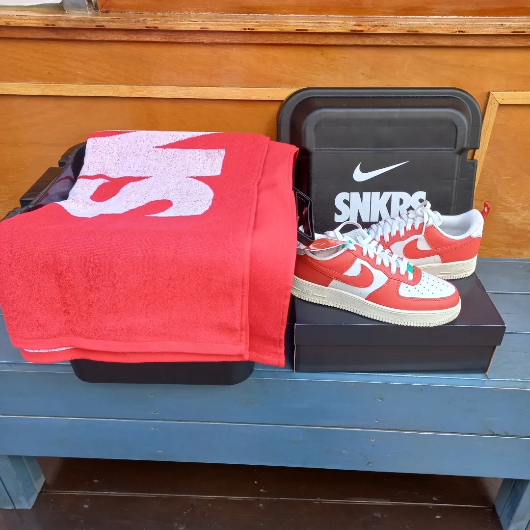 Nike Air Force 1 '07 LV8 Pojangmacha 착용 스타일 - 1