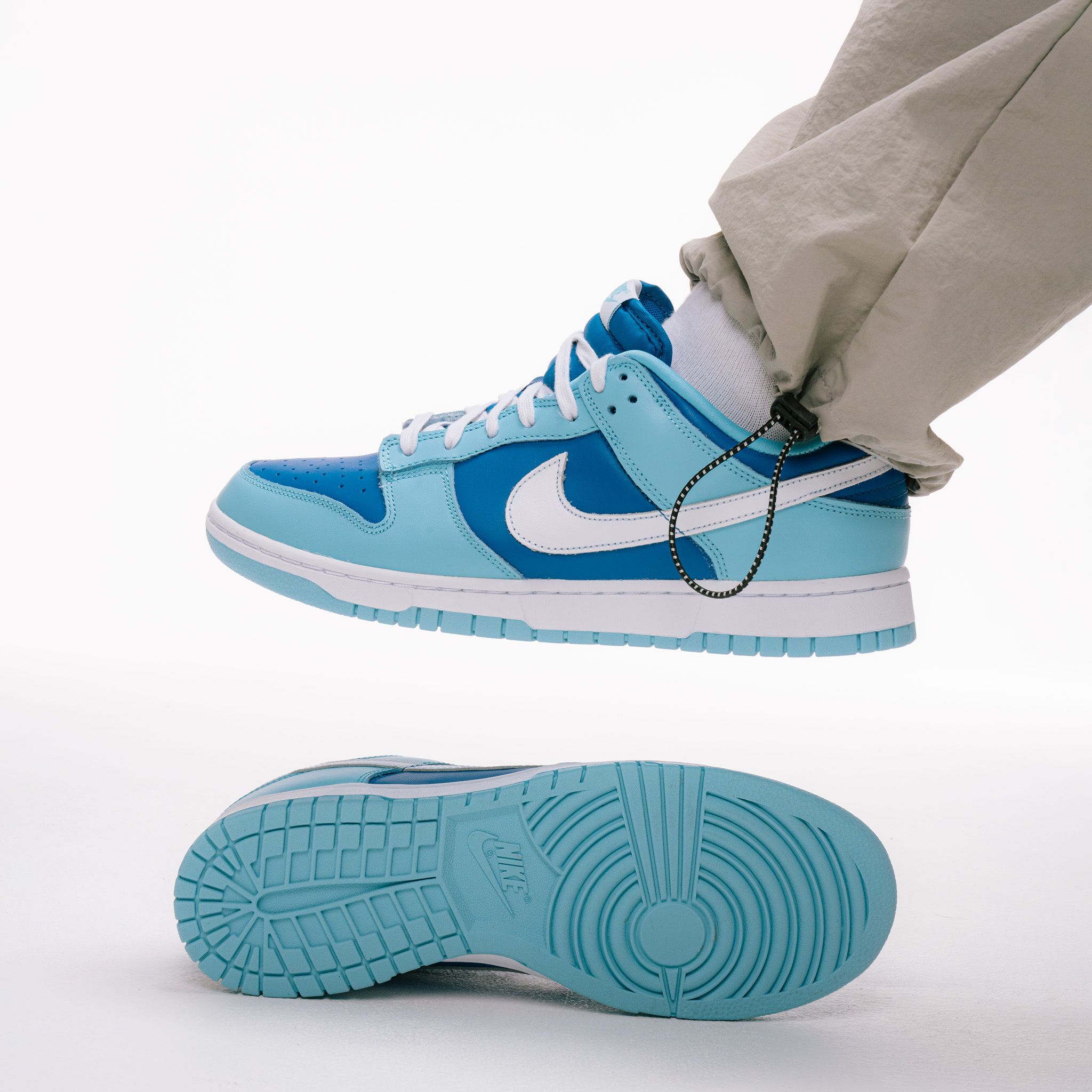 Nike Dunk Low Retro QS Argon 착용 스타일 - 3