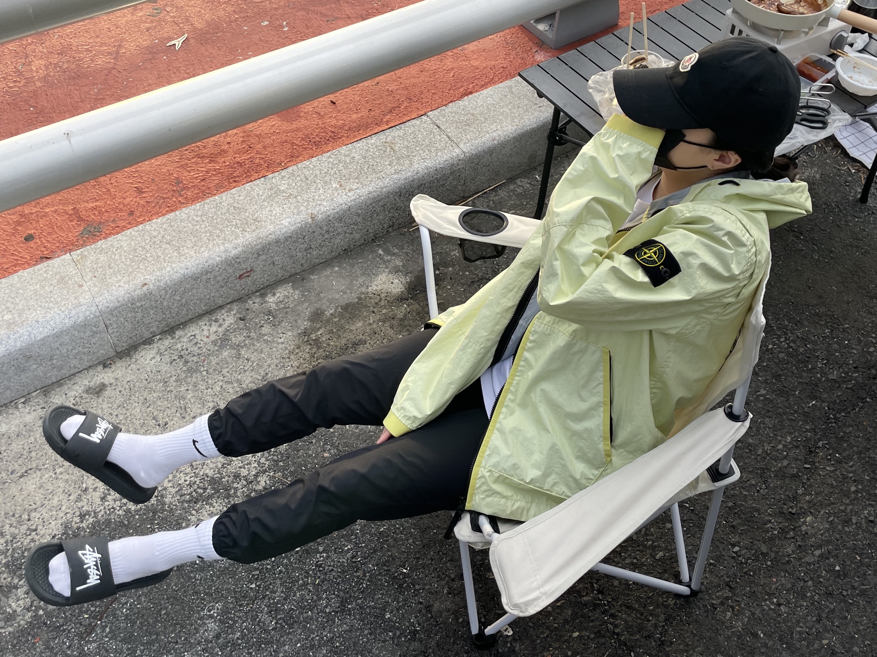 Moncler Logo Baseball Cap Optical Black - 22SS, Nike x Stussy Benassi Slide Off Noir 착용 스타일