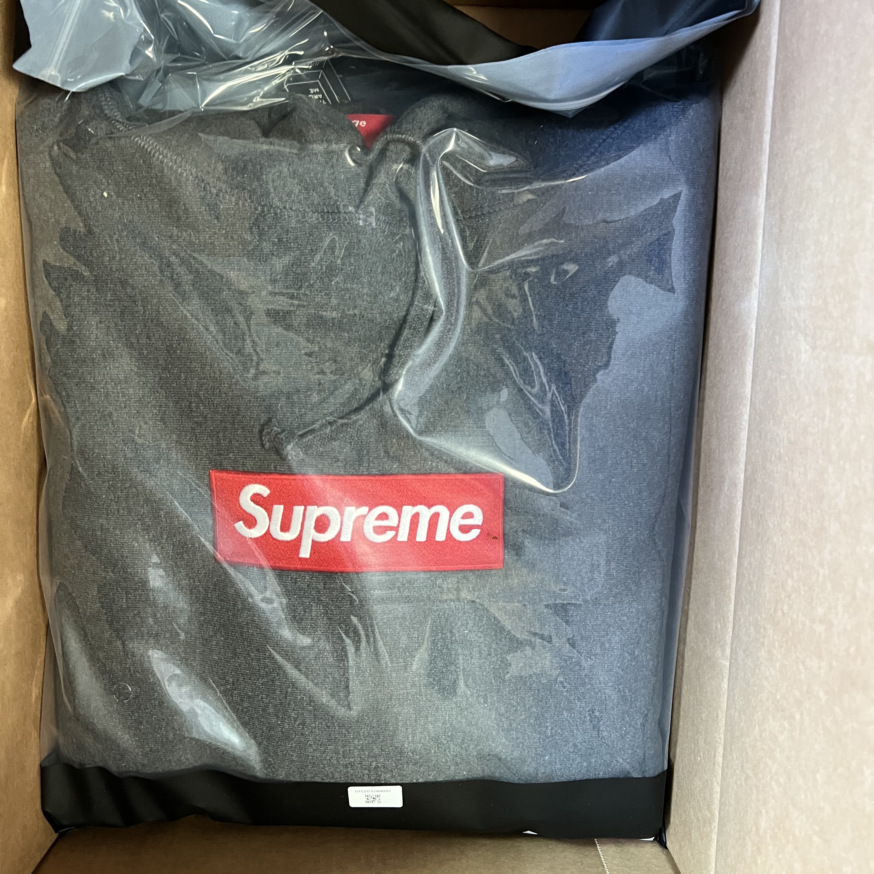 Supreme Box Logo Hooded Sweatshirt Charcoal - 21FW 착용 스타일