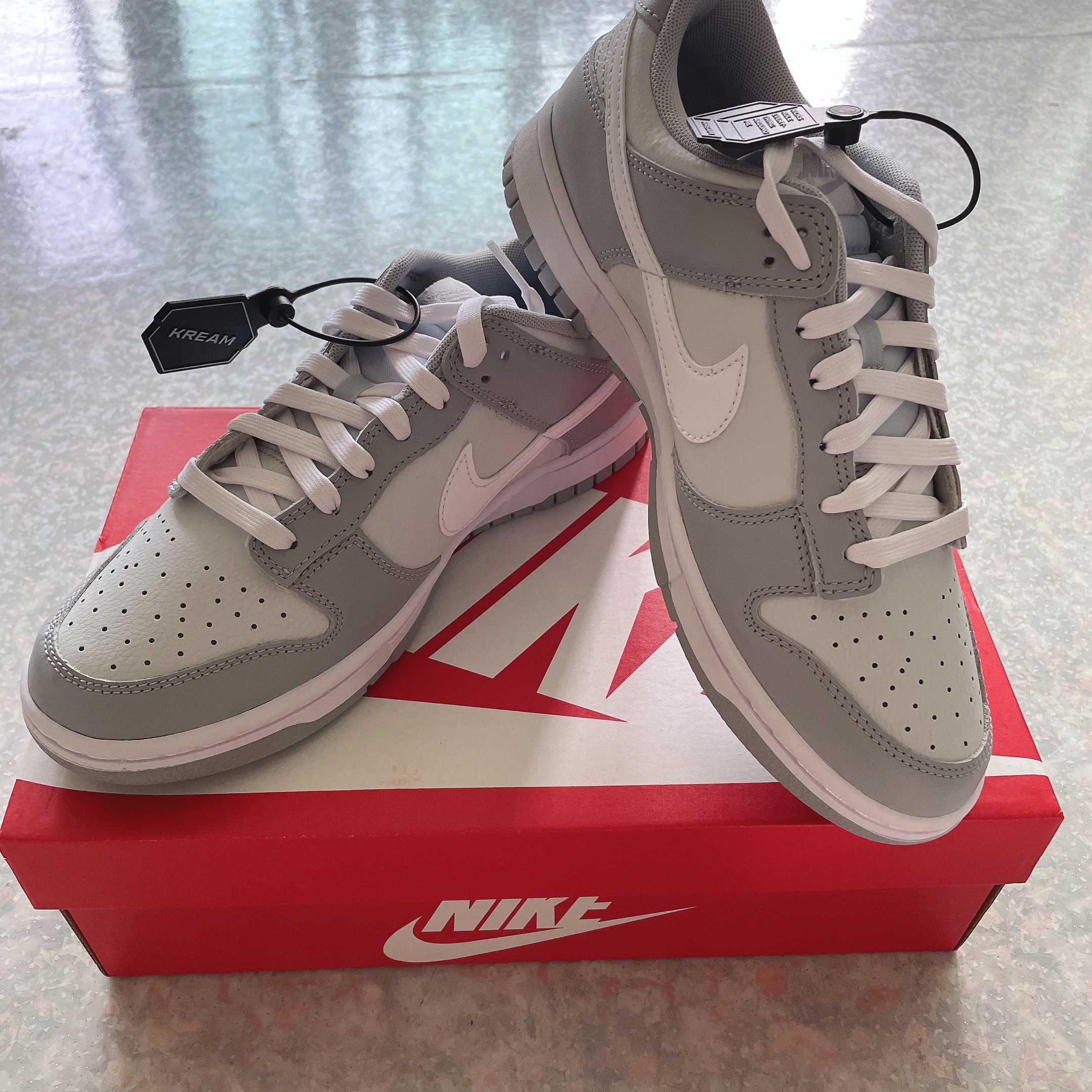 Nike Dunk Low Retro Wolf Grey 착용 스타일
