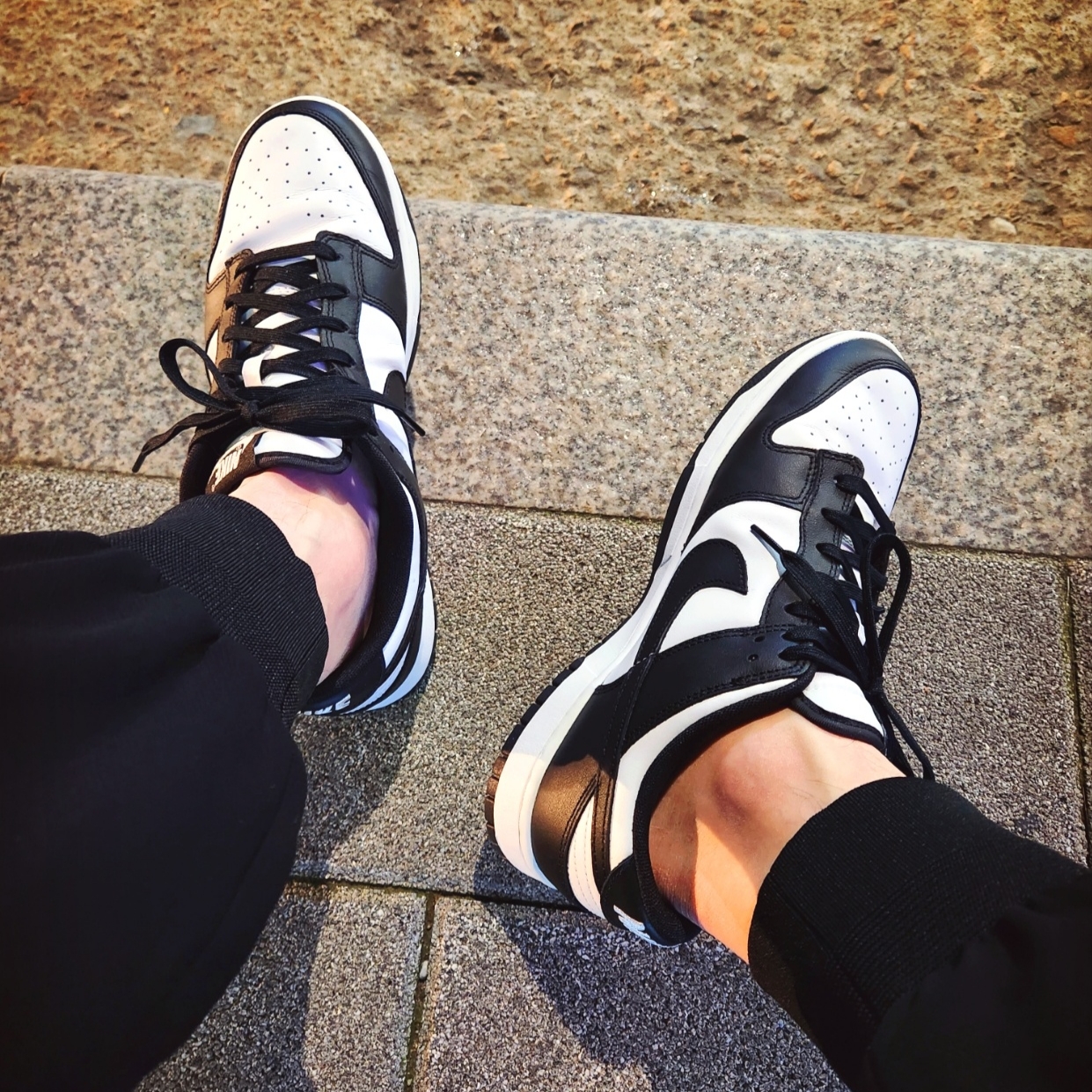 Nike Dunk Low Retro Black 착용 스타일 - 4