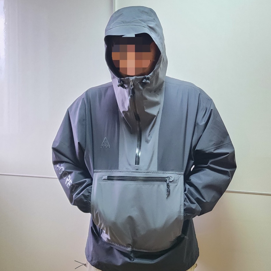 Nike ACG Gore-Tex Paclite Jacket Black Anthracite - US/EU 착용 스타일 - 2