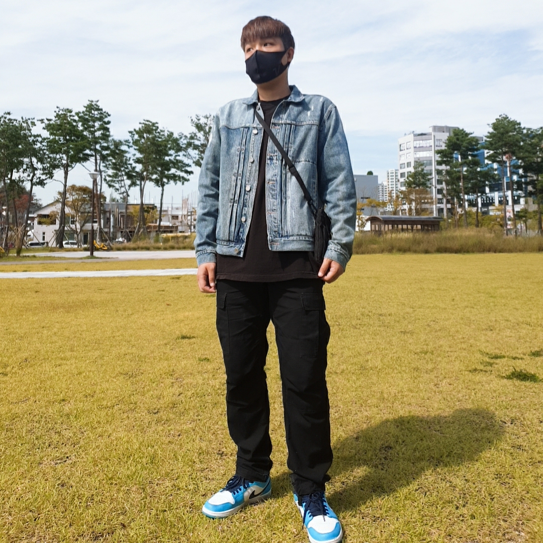 Jordan 1 Low Dark Powder Blue, Supreme Shoulder Bag Black - 19FW 착용 스타일 - 1