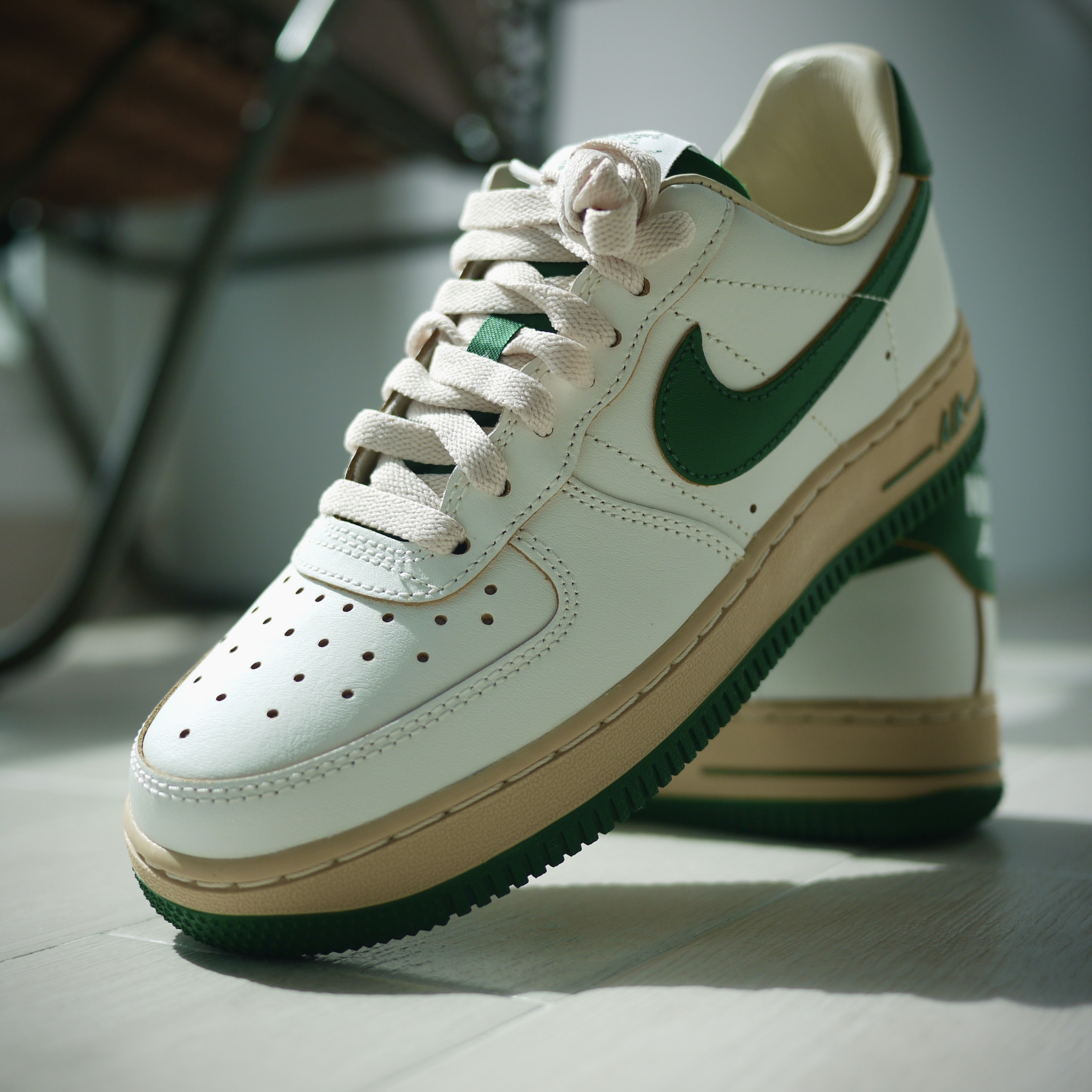 (W) Nike Air Force 1 Low Gorge Green 착용 스타일 - 1