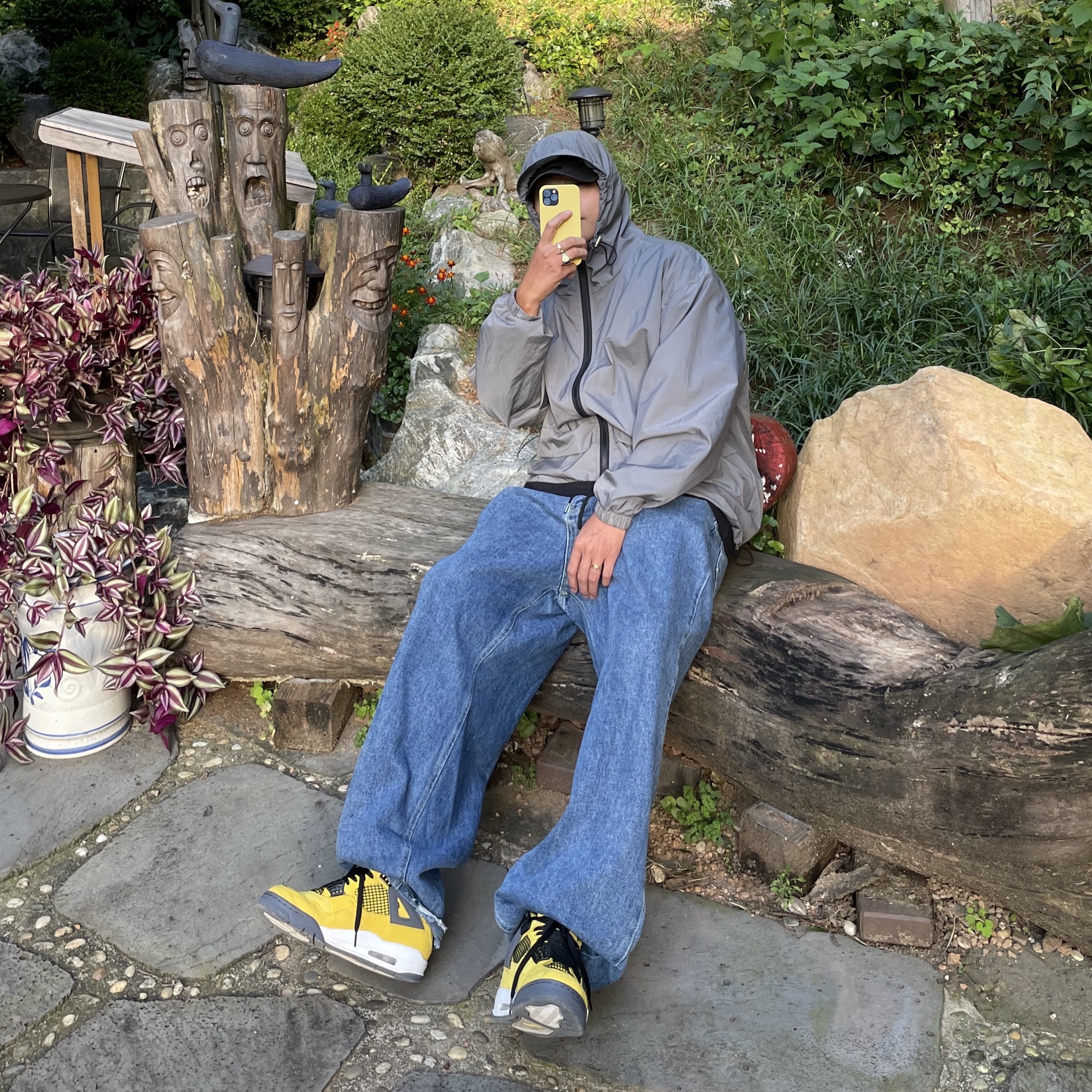 Jordan 4 Retro Tour Yellow 착용 스타일