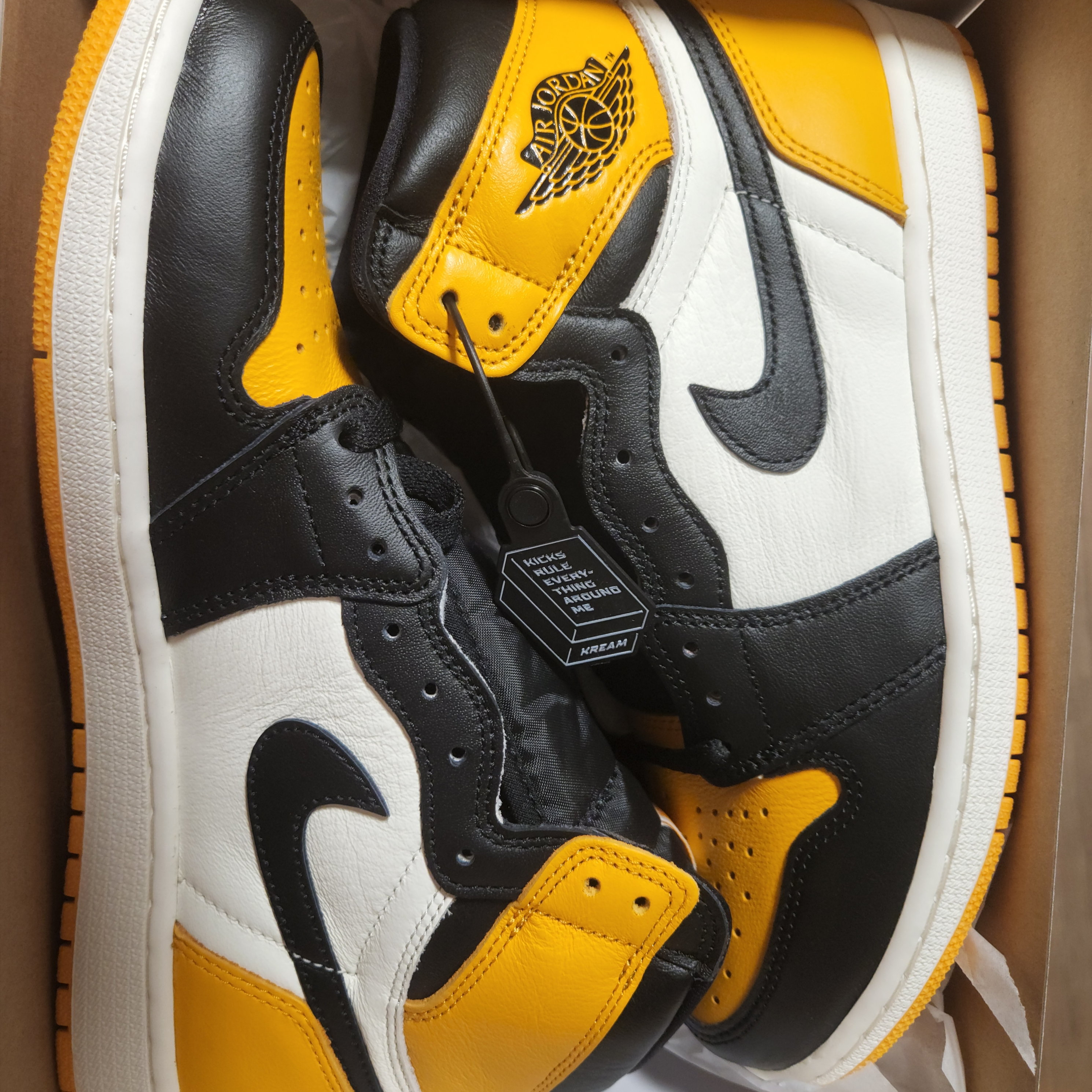 Jordan 1 Retro High OG Taxi 착용 스타일