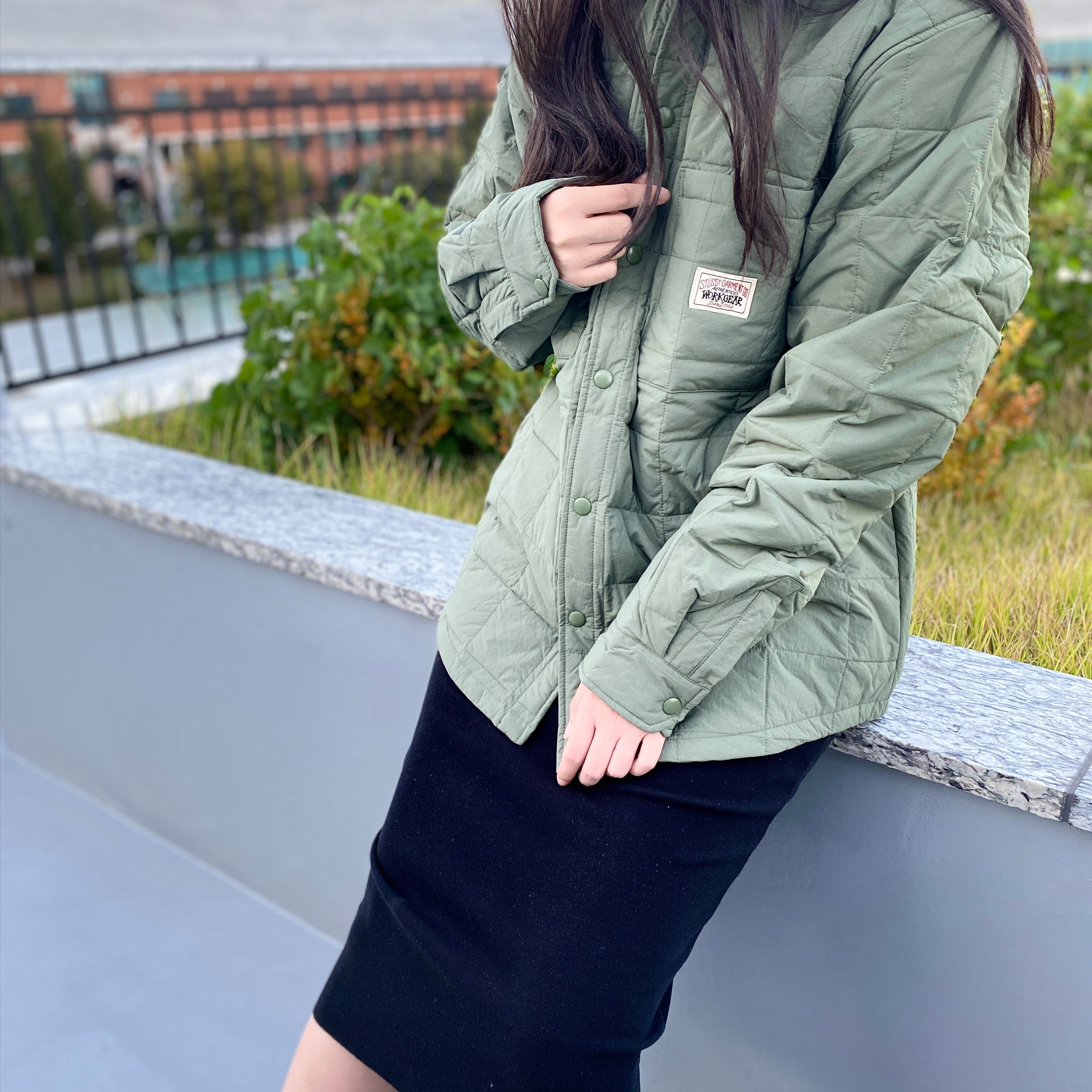 Stussy Quilted Fatigue Shirt Green, Adidas Yeezy Slide Pure - Re-Release Ver. 착용 스타일 - 1