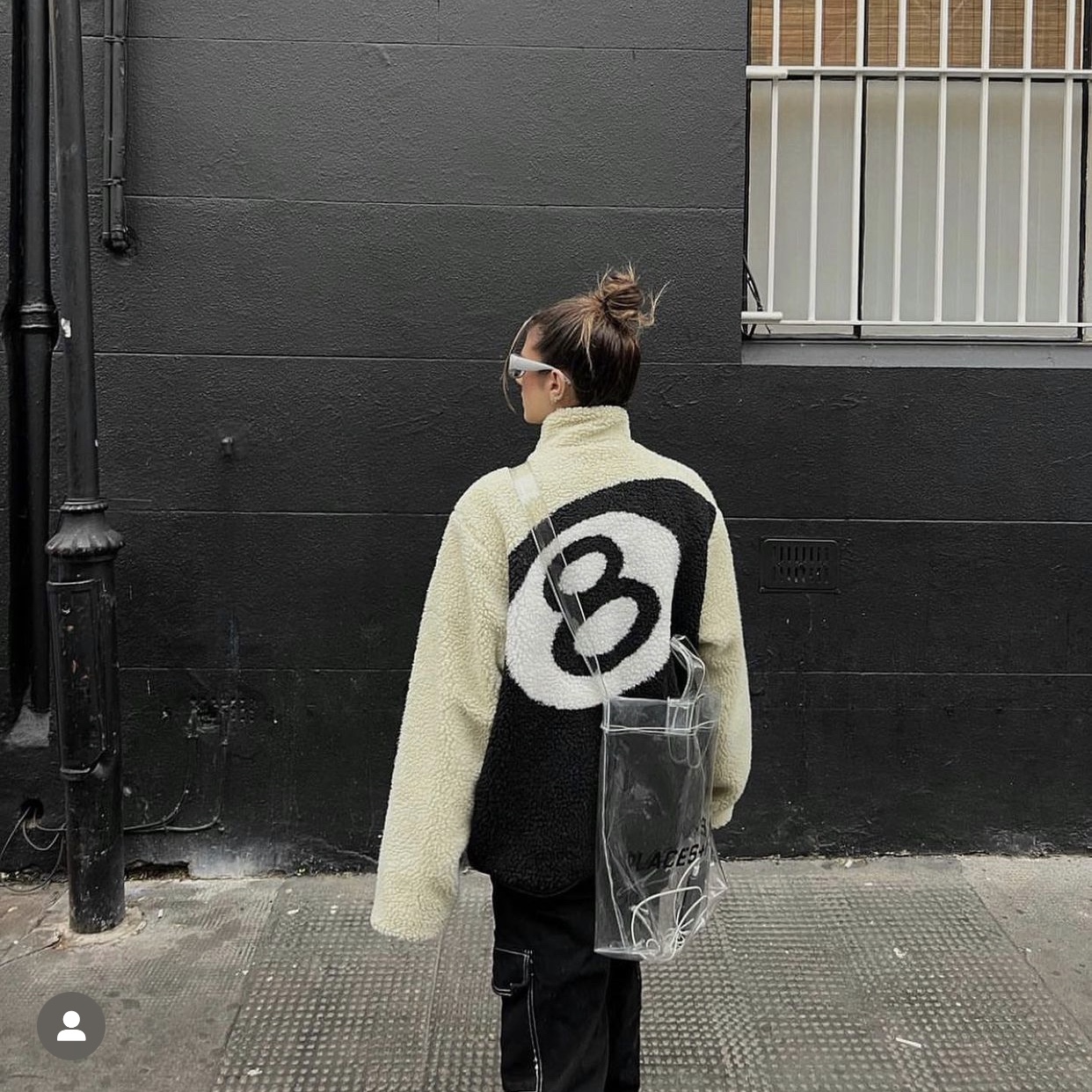 Stussy 8 Ball Sherpa Jacket Natural 착용 스타일 - 1
