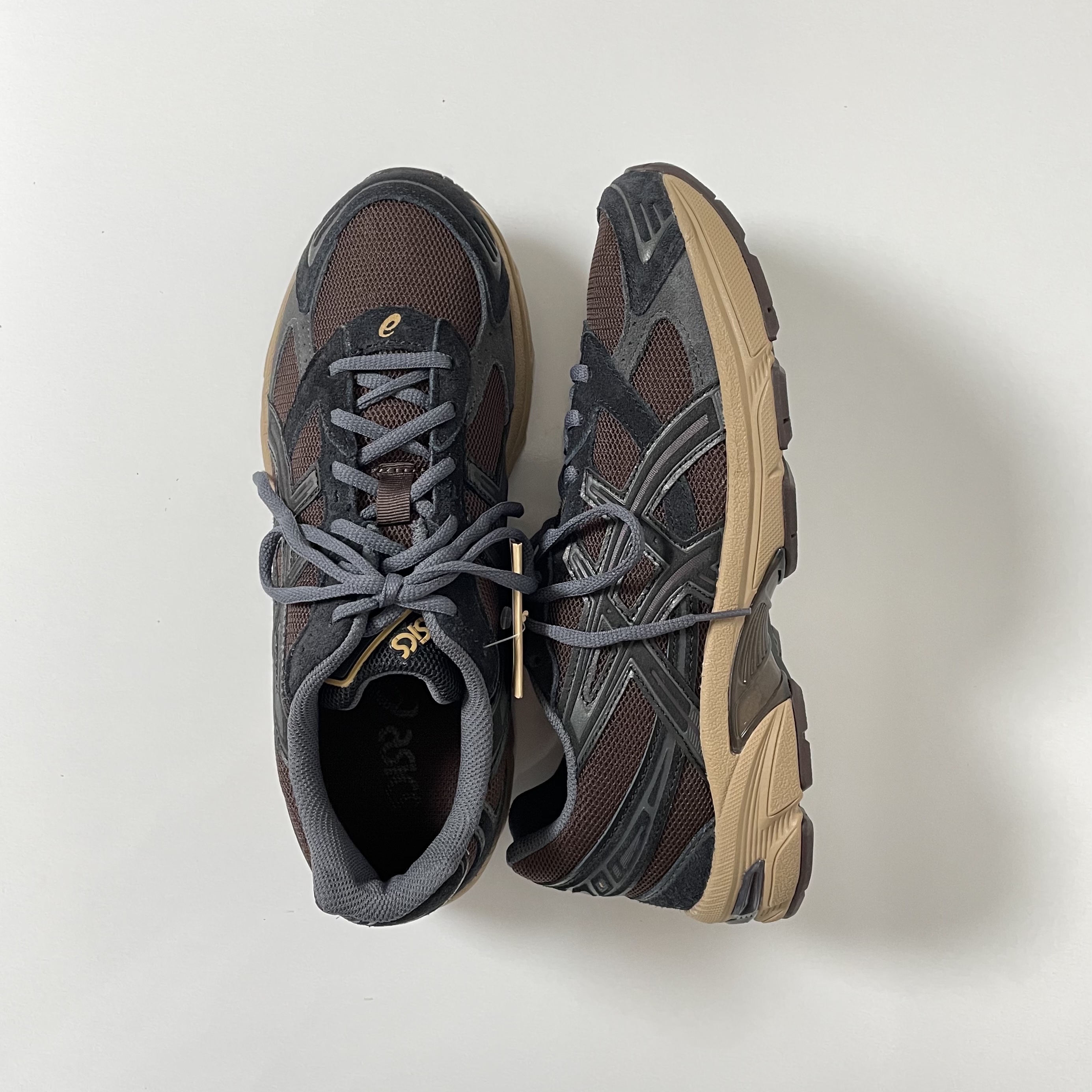 Asics Gel-1130 Brown 착용 스타일