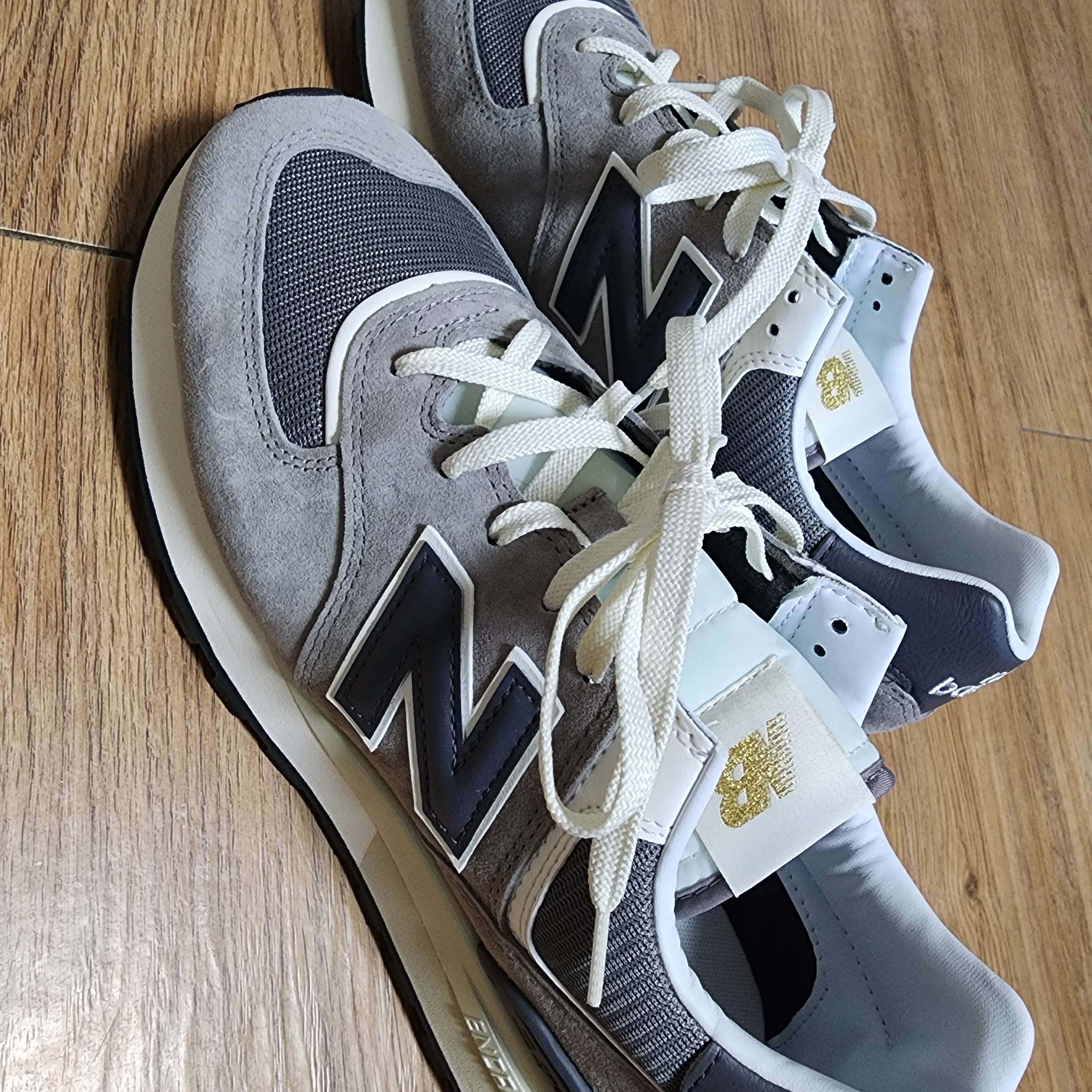 New Balance 574 Legacy Grey 착용 스타일