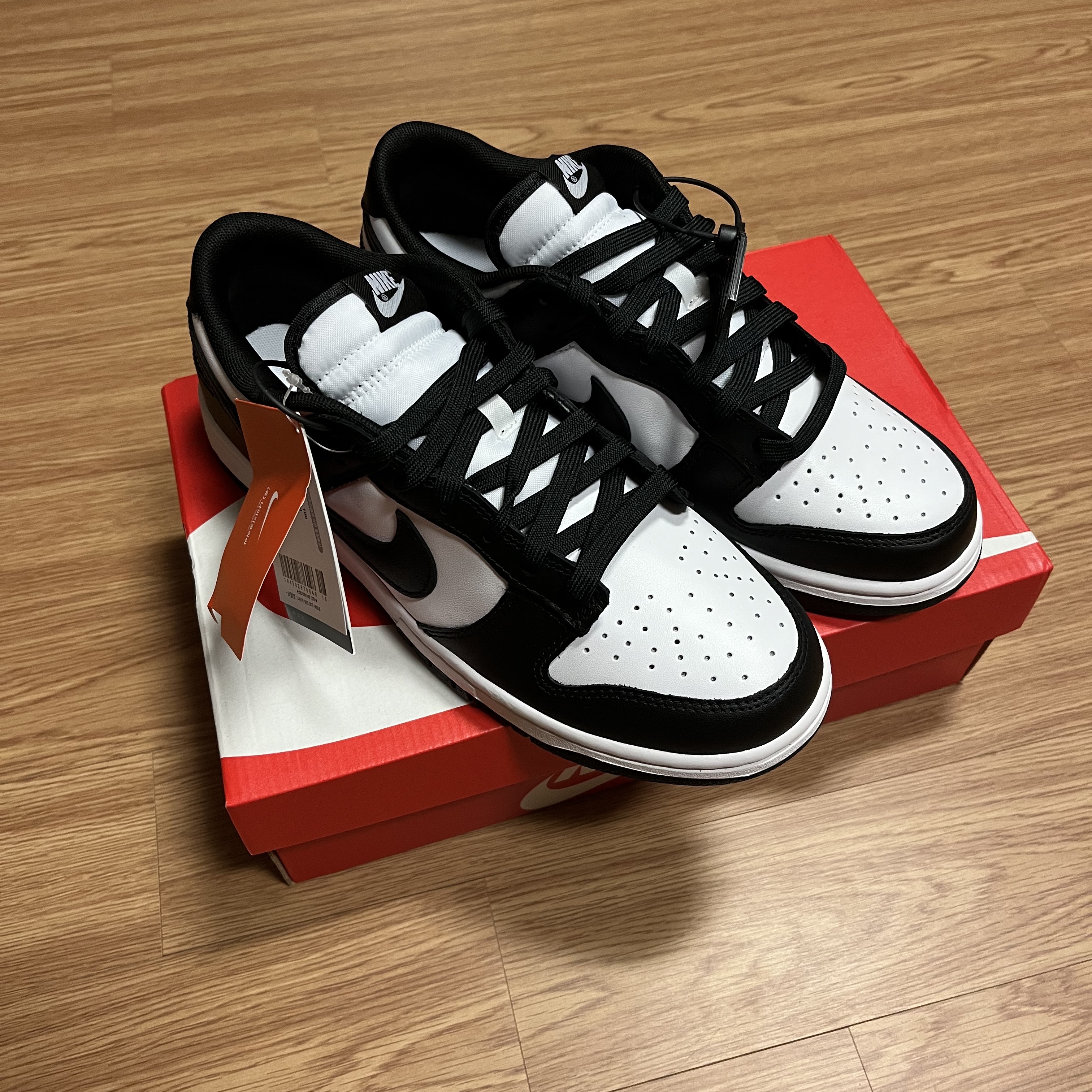 Nike Dunk Low Retro Black 착용 스타일