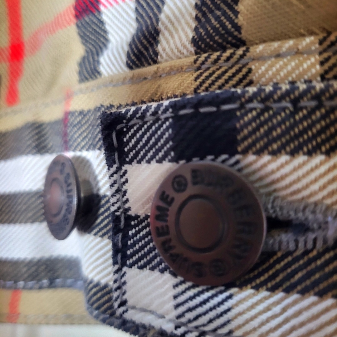 Supreme x Burberry Denim Trucker Jacket Beige - 22SS 착용 스타일 - 3