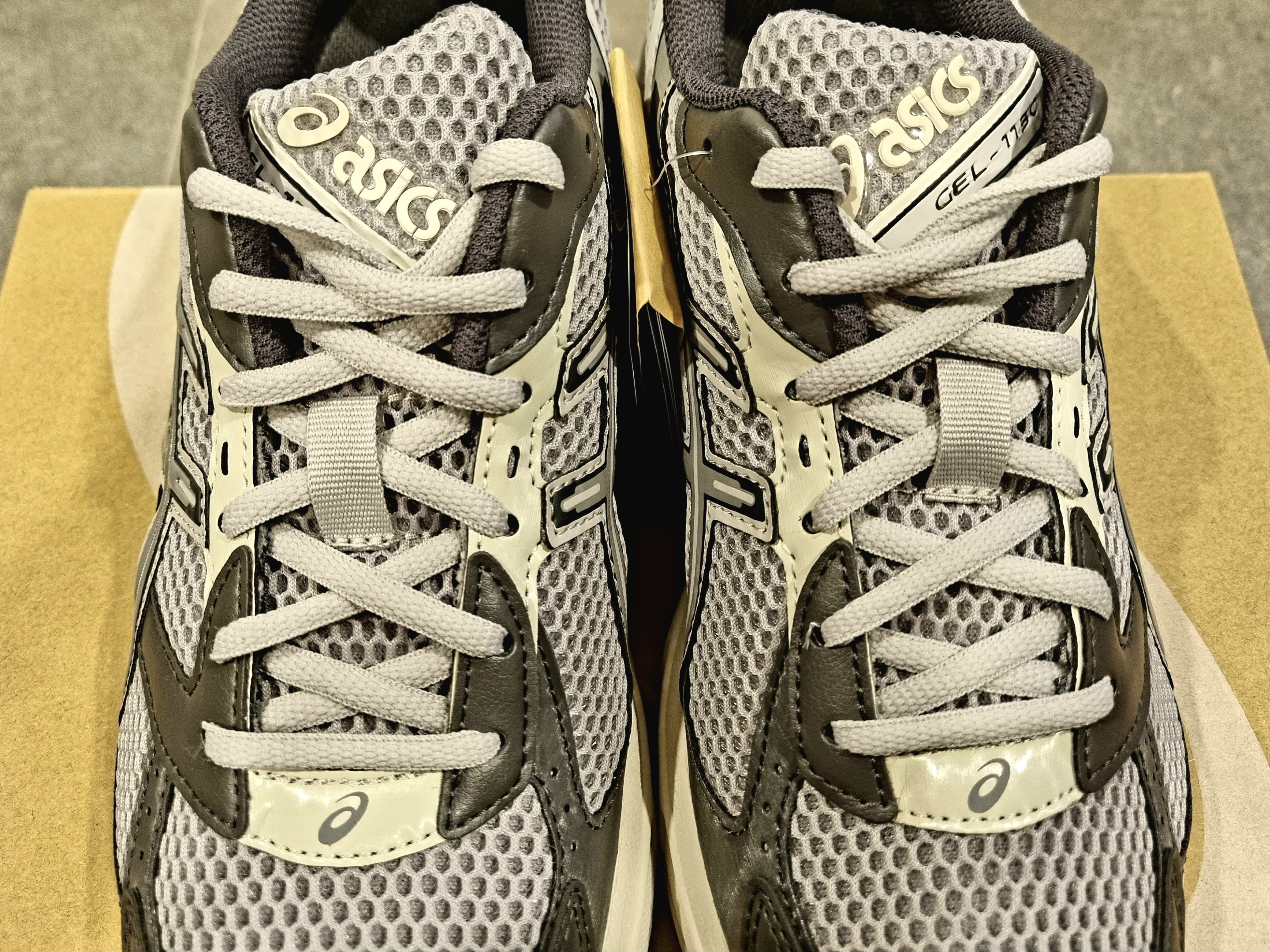 Asics Gel-1130 Oyster Grey Clay Grey 착용 스타일 - 3