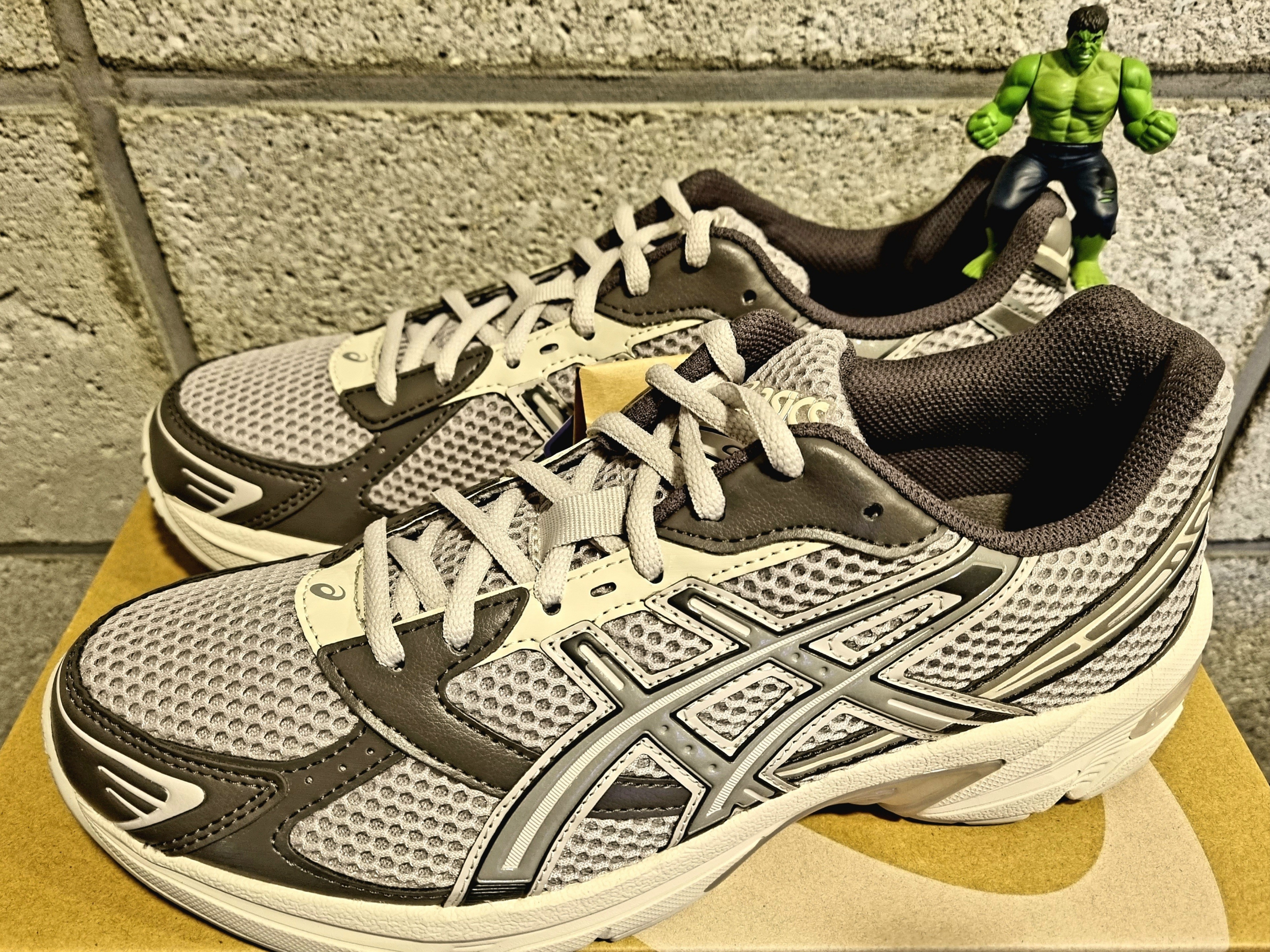 Asics Gel-1130 Oyster Grey Clay Grey 착용 스타일 - 1