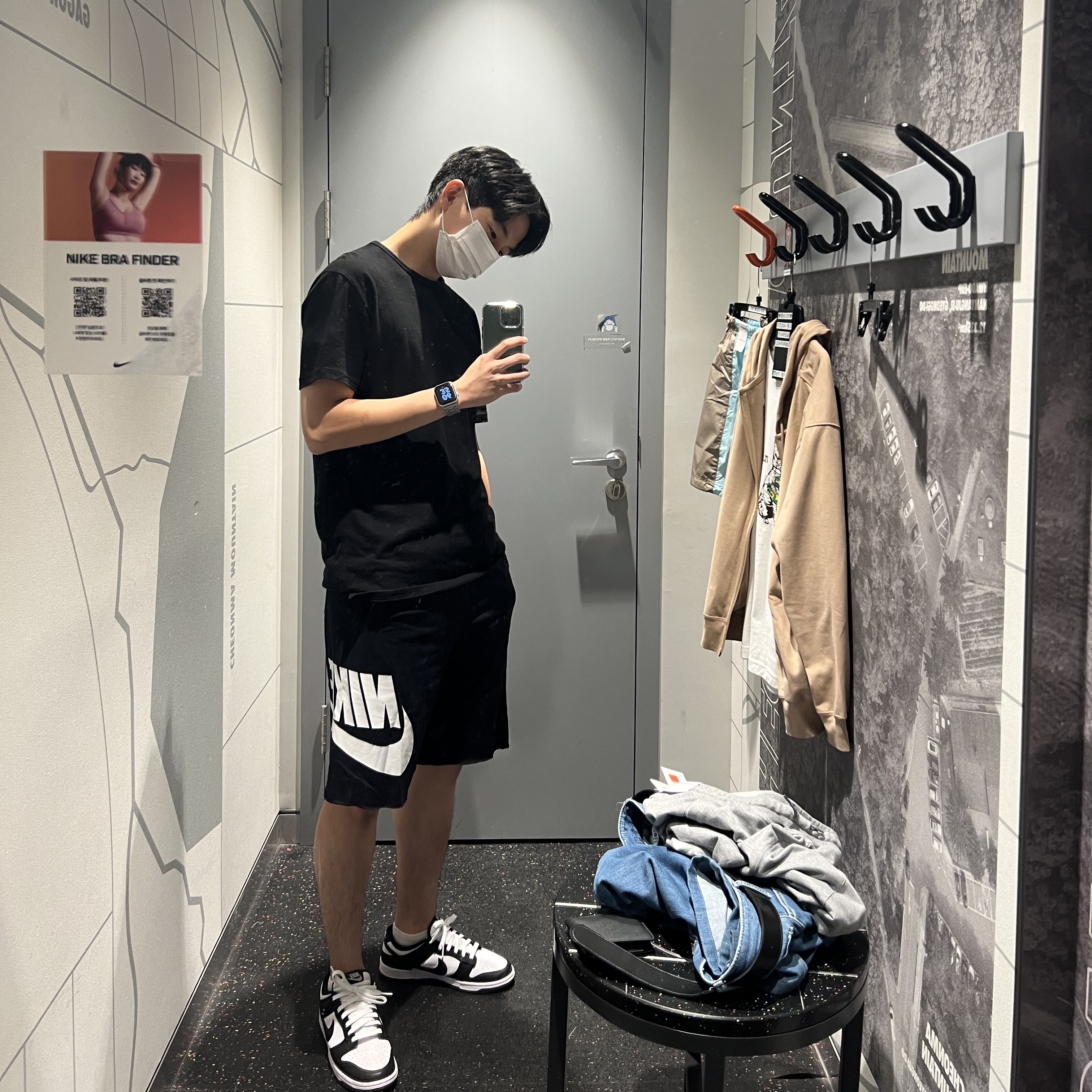 Nike Dunk Low Retro Black 착용 스타일