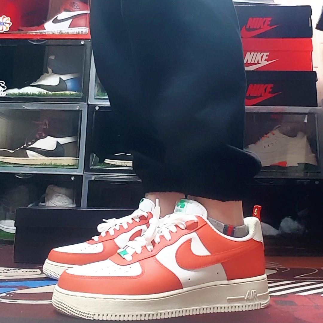 Nike Air Force 1 '07 LV8 Pojangmacha 착용 스타일 - 2