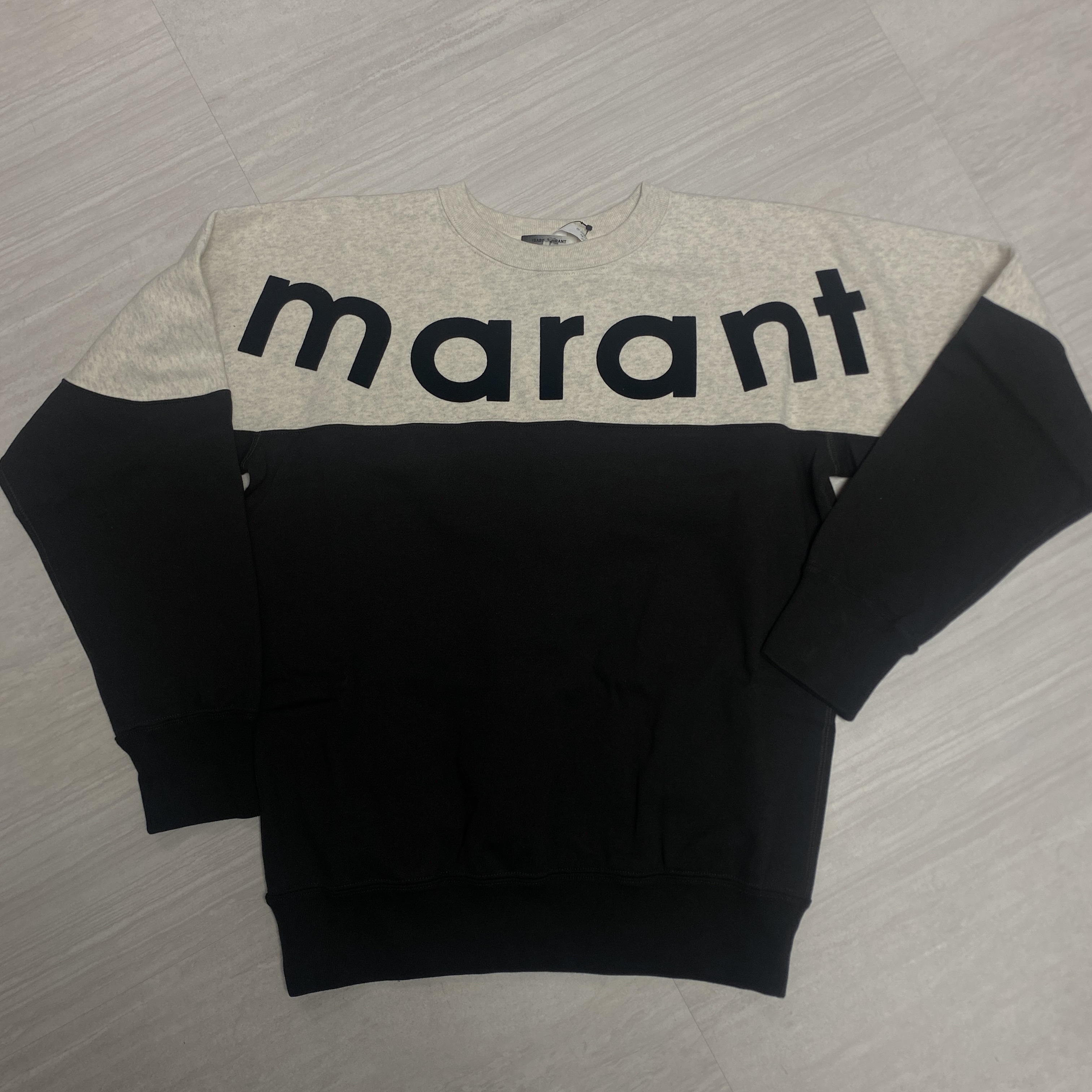 Isabel Marant Howley Two Tone Logo Sweatshirt Faded Black 착용 스타일 - 1