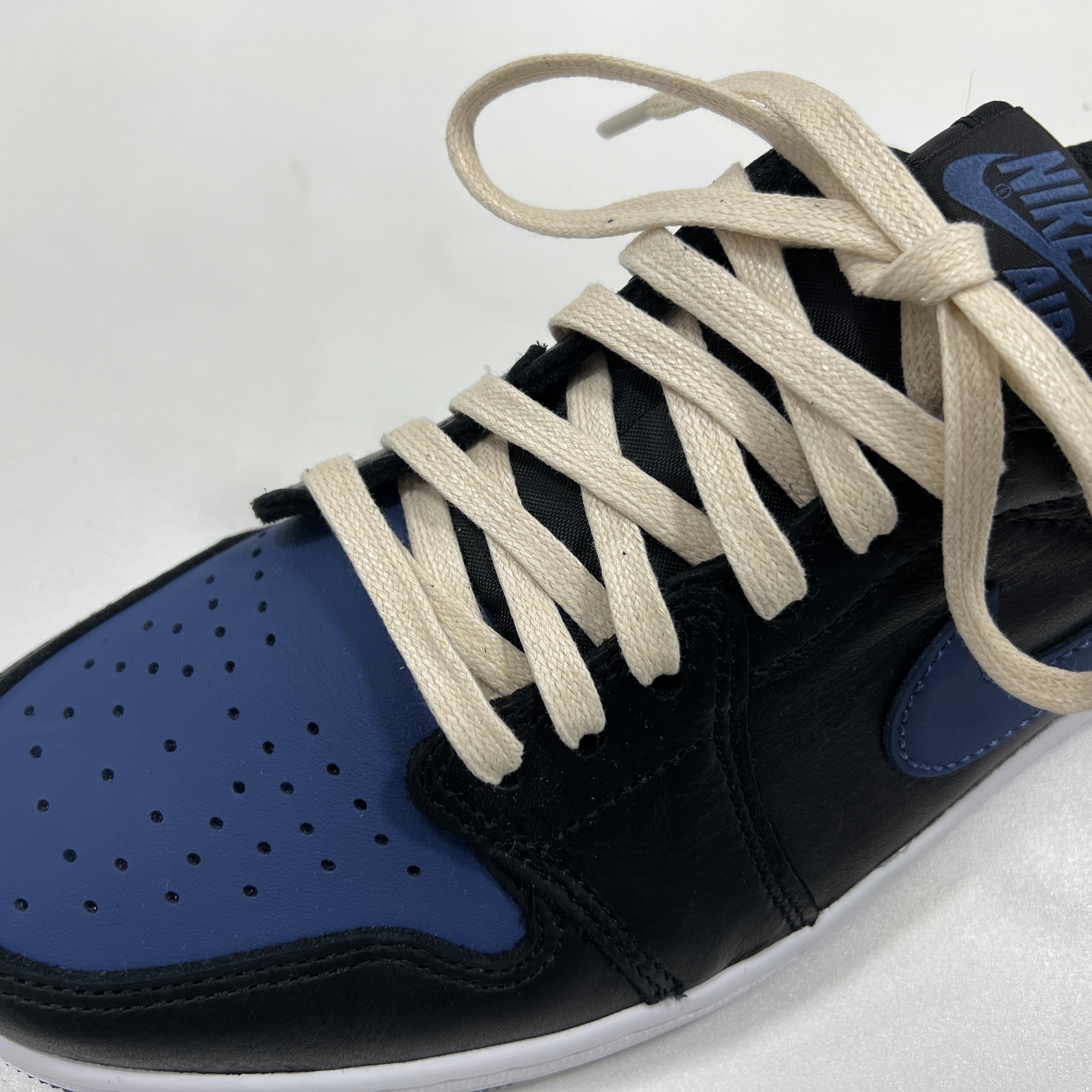 Jordan 1 Retro Low OG Mystic Navy 착용 스타일 - 3