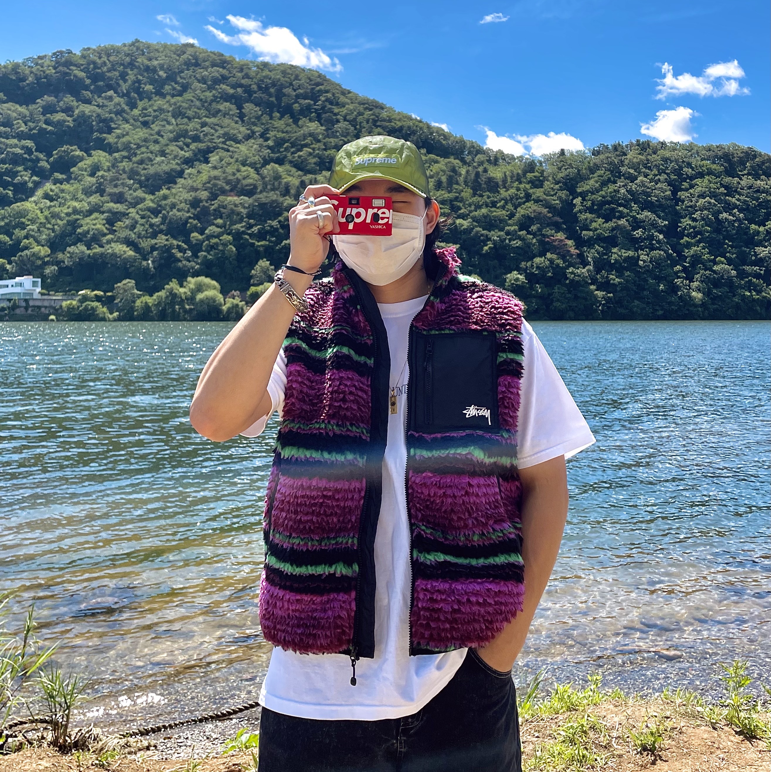 Supreme Yashica MF-1 Camera Red - 21SS, Supreme Reflective Mesh Camp Cap Green - 22SS 착용 스타일