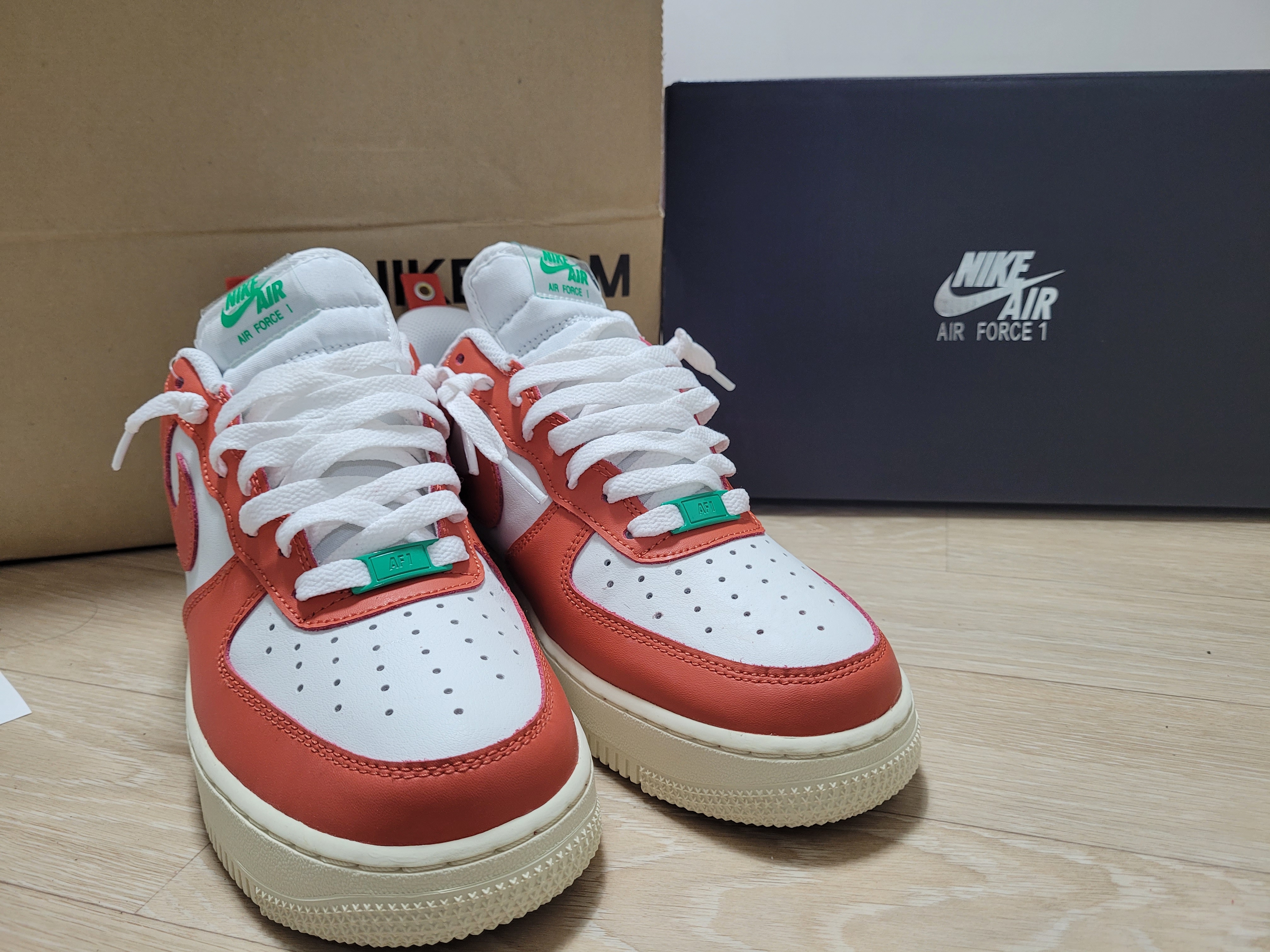 Nike Air Force 1 '07 LV8 Pojangmacha 착용 스타일 - 2