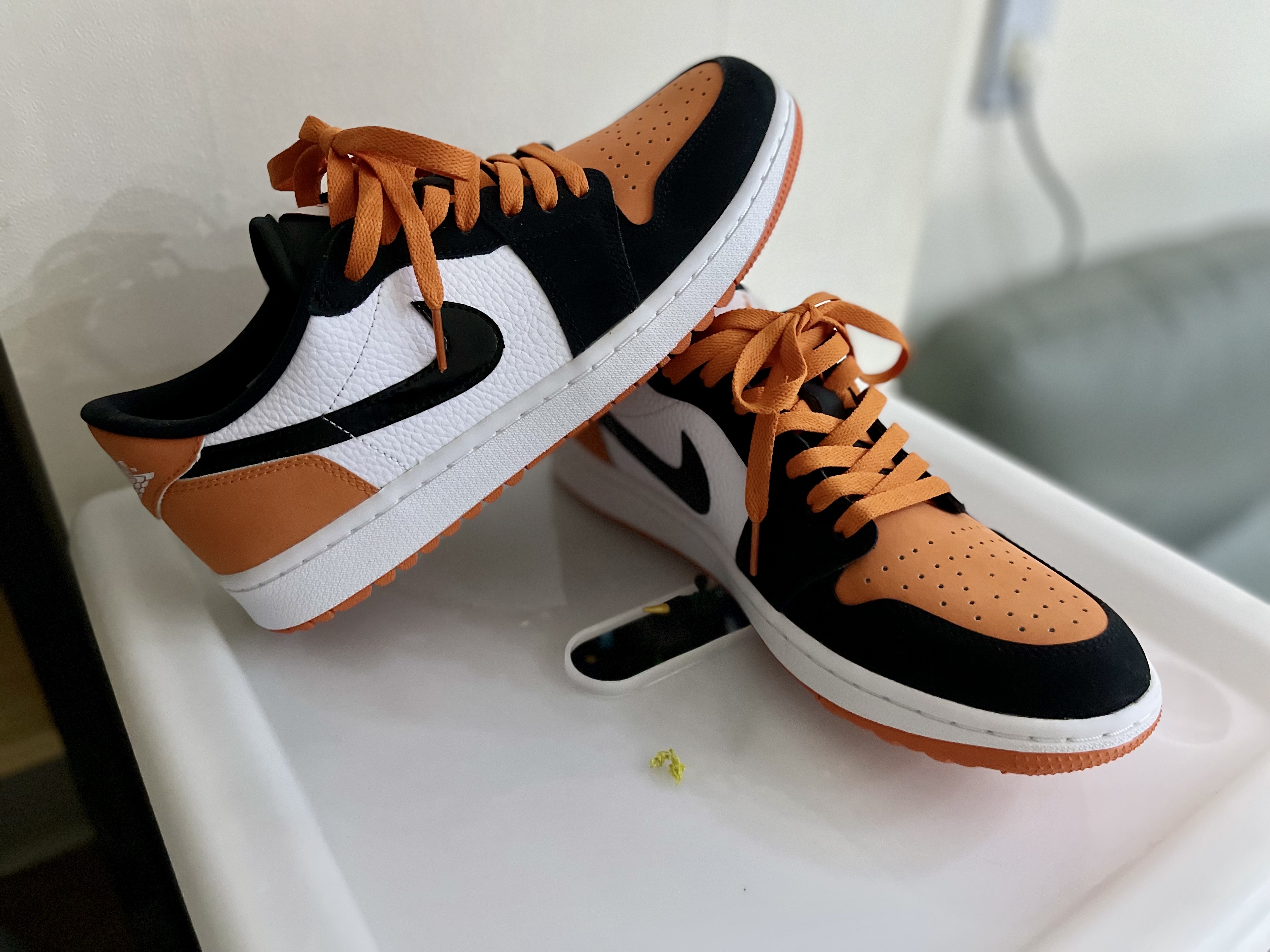 Jordan 1 Low Golf Starfish 착용 스타일 - 2