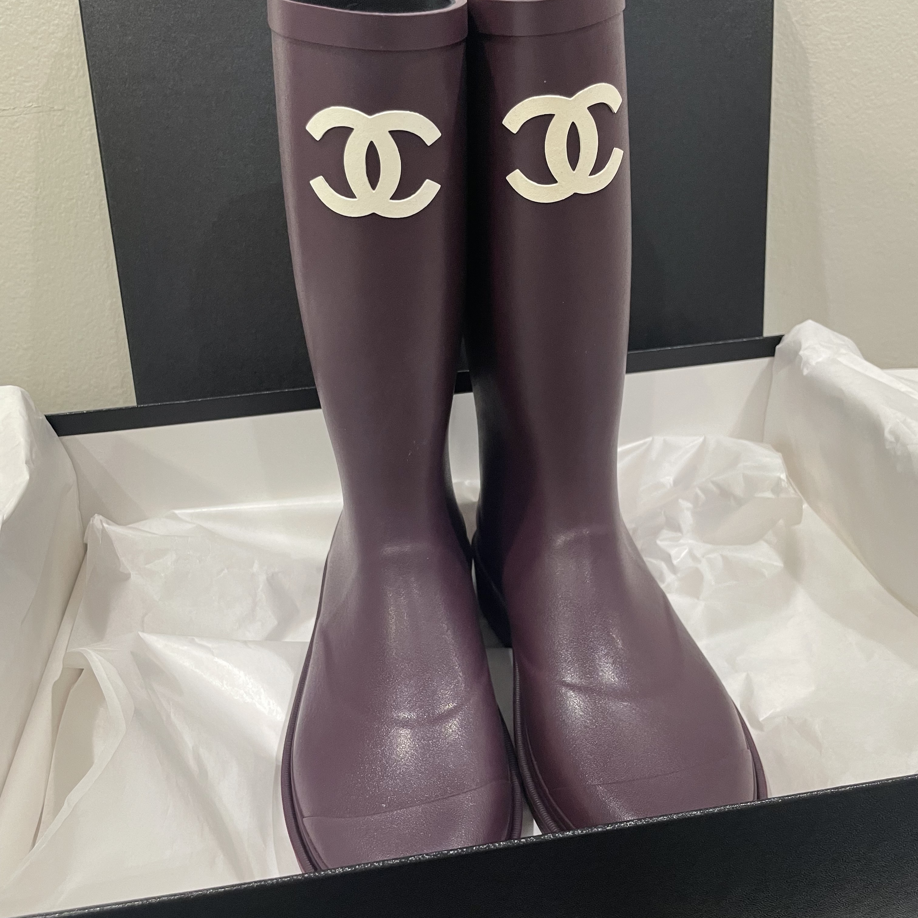 (W) Chanel Boots Caoutchouc & Dark Purple 착용 스타일