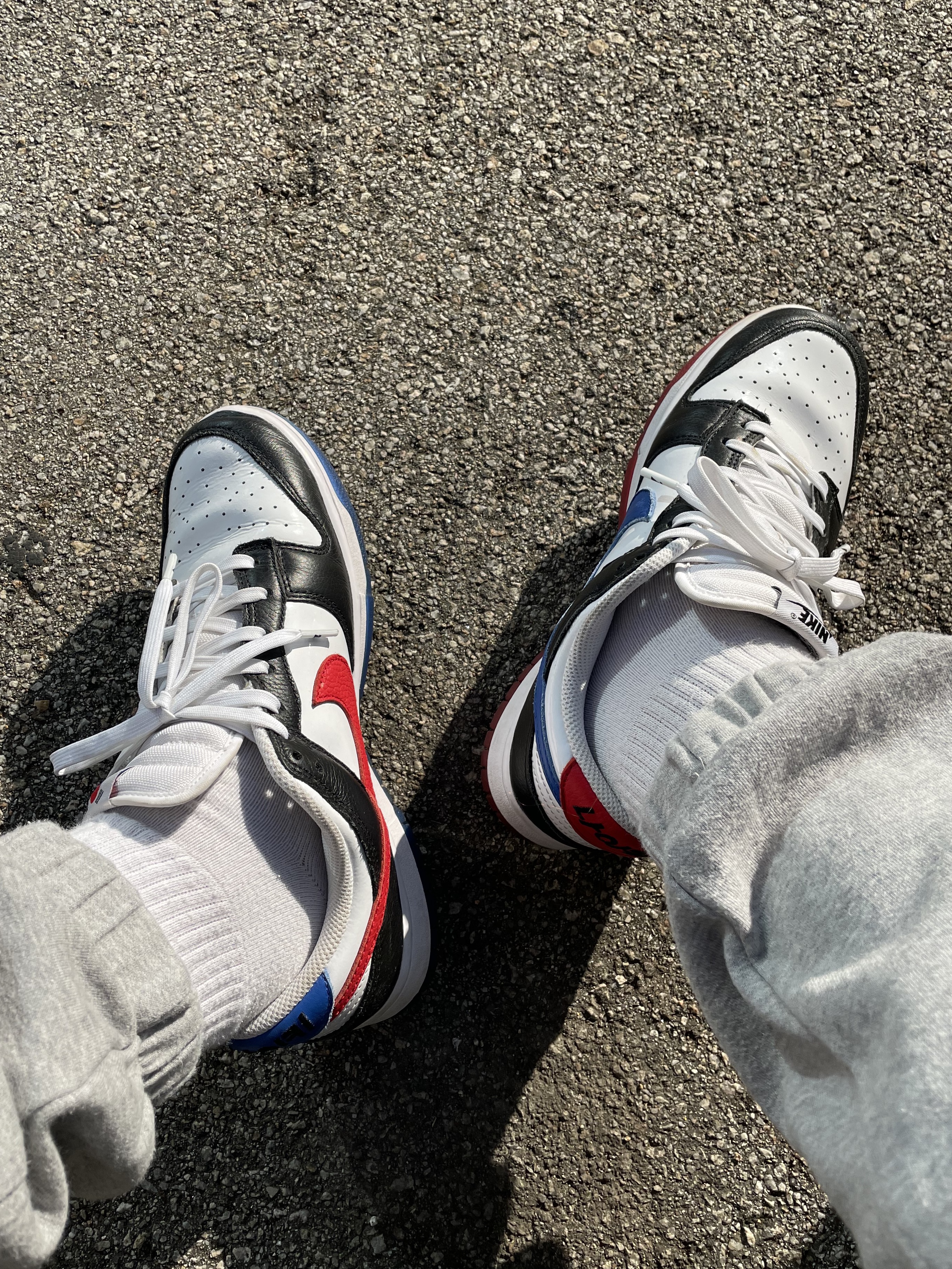 Nike Dunk Low SE Seoul (With Special Gift) 착용 스타일