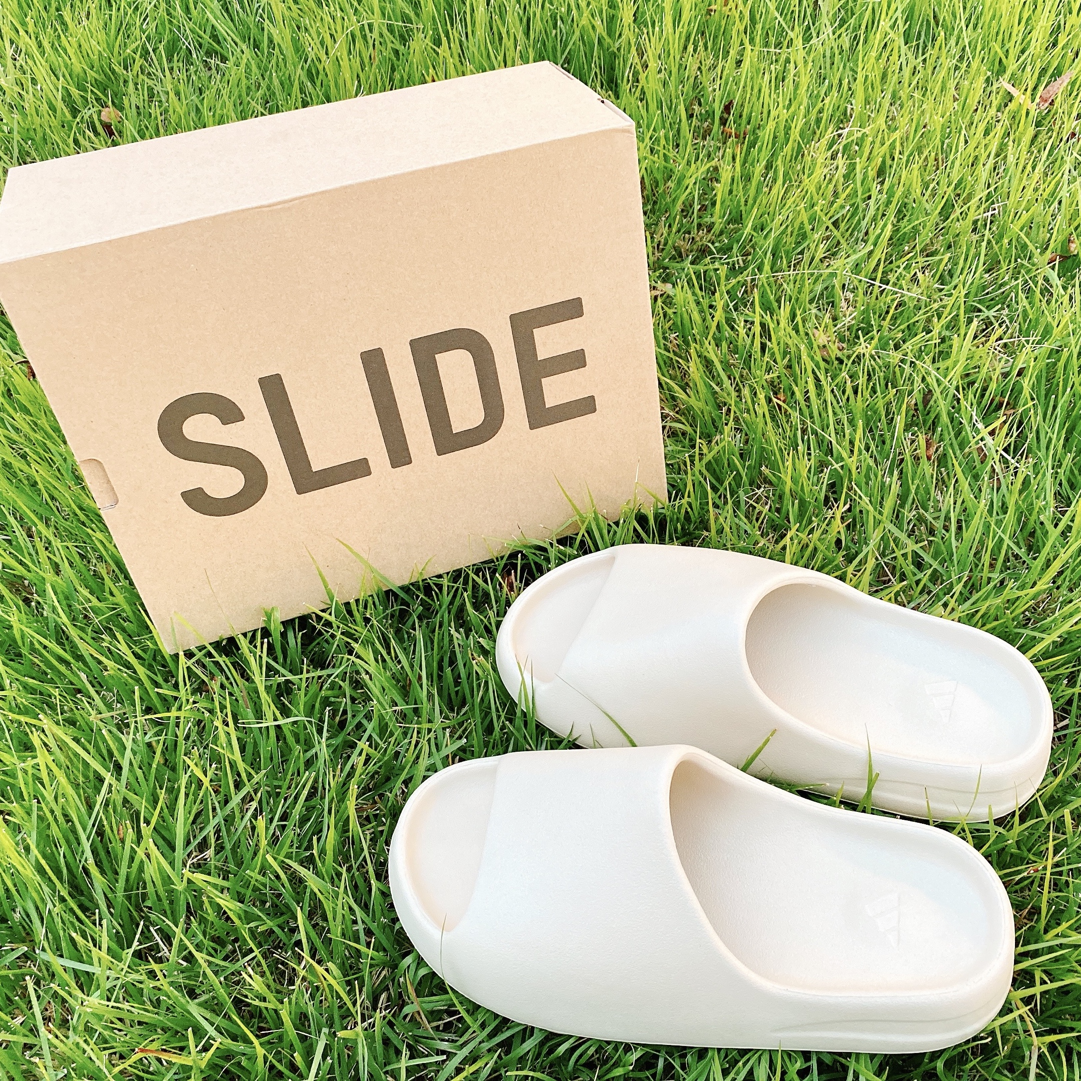 Adidas Yeezy Slide Bone 2022/2023 착용 스타일