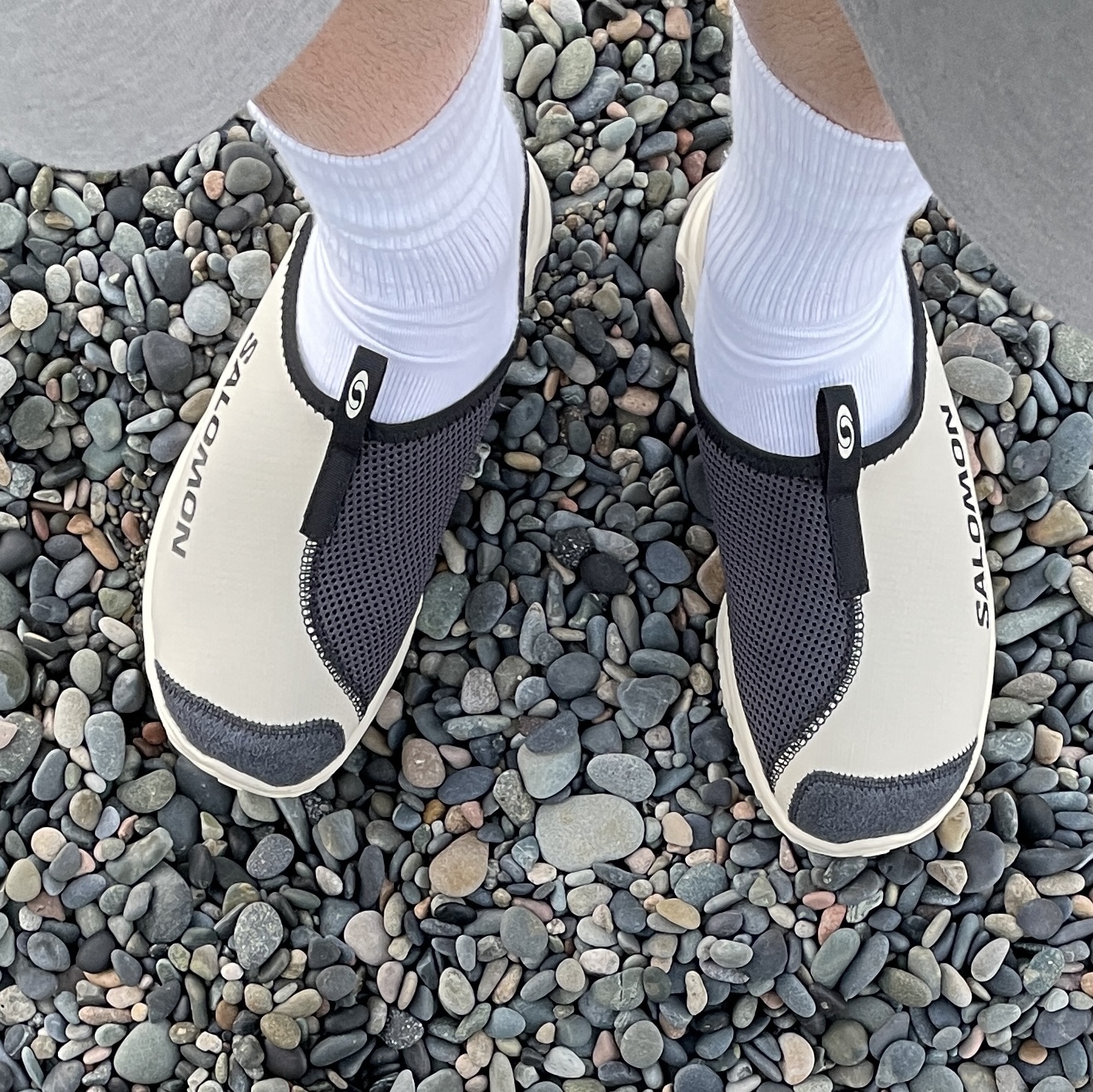 Salomon RX Slide 3.0 Bleached Sand 착용 스타일