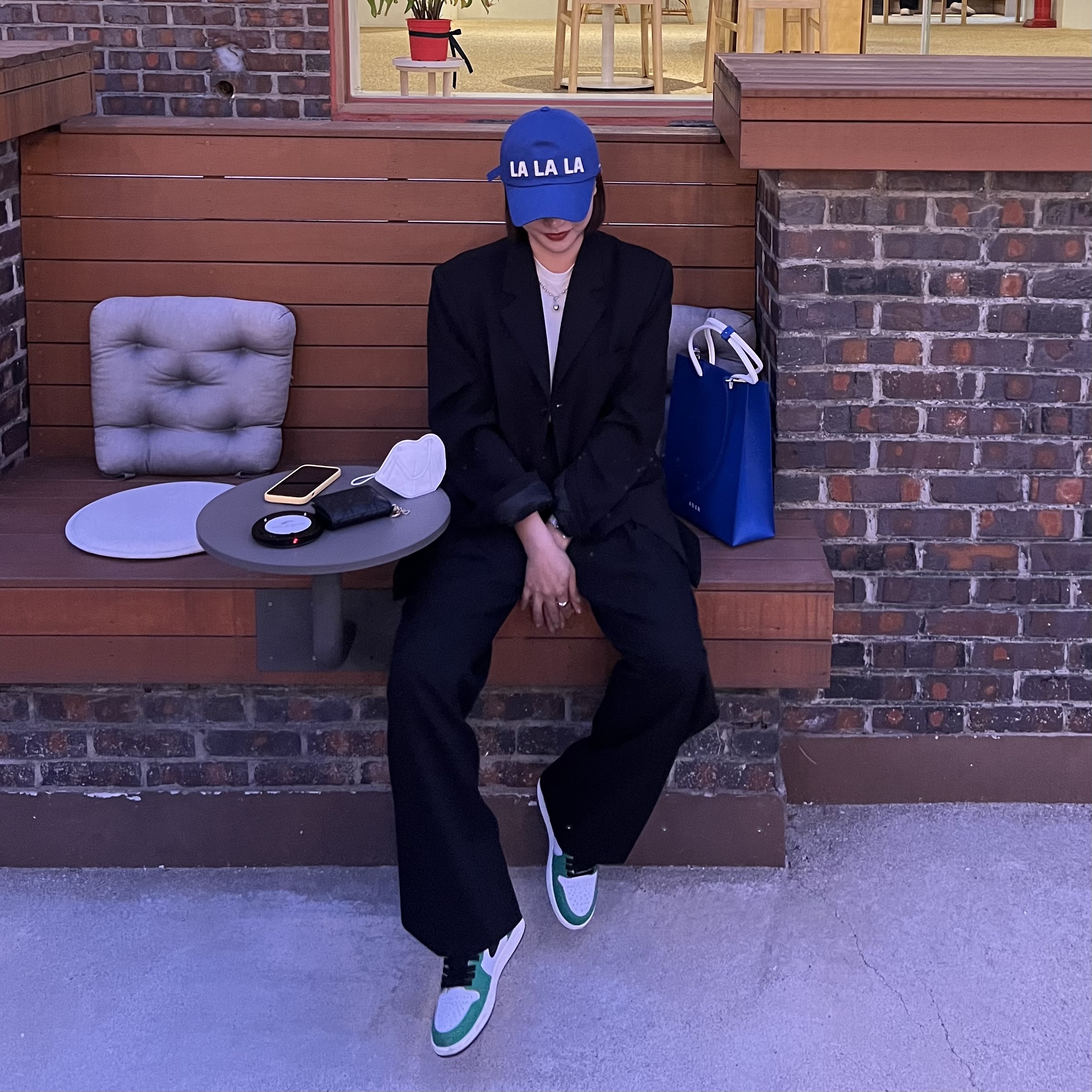 Ader Error Shopper Bag Blue, Essentials Coaches Jacket Iron - 22SS 착용 스타일 - 2