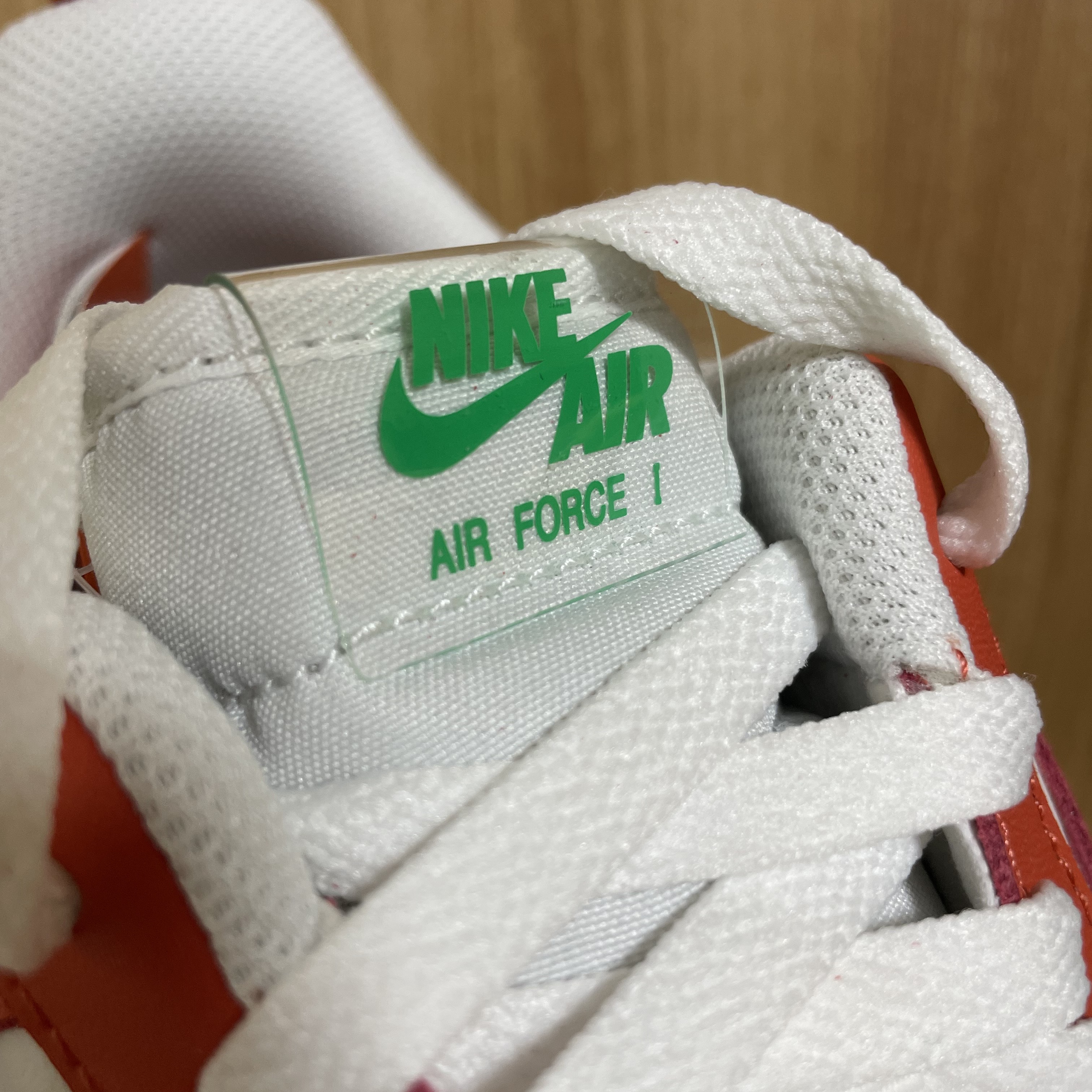 Nike Air Force 1 '07 LV8 Pojangmacha 착용 스타일 - 2