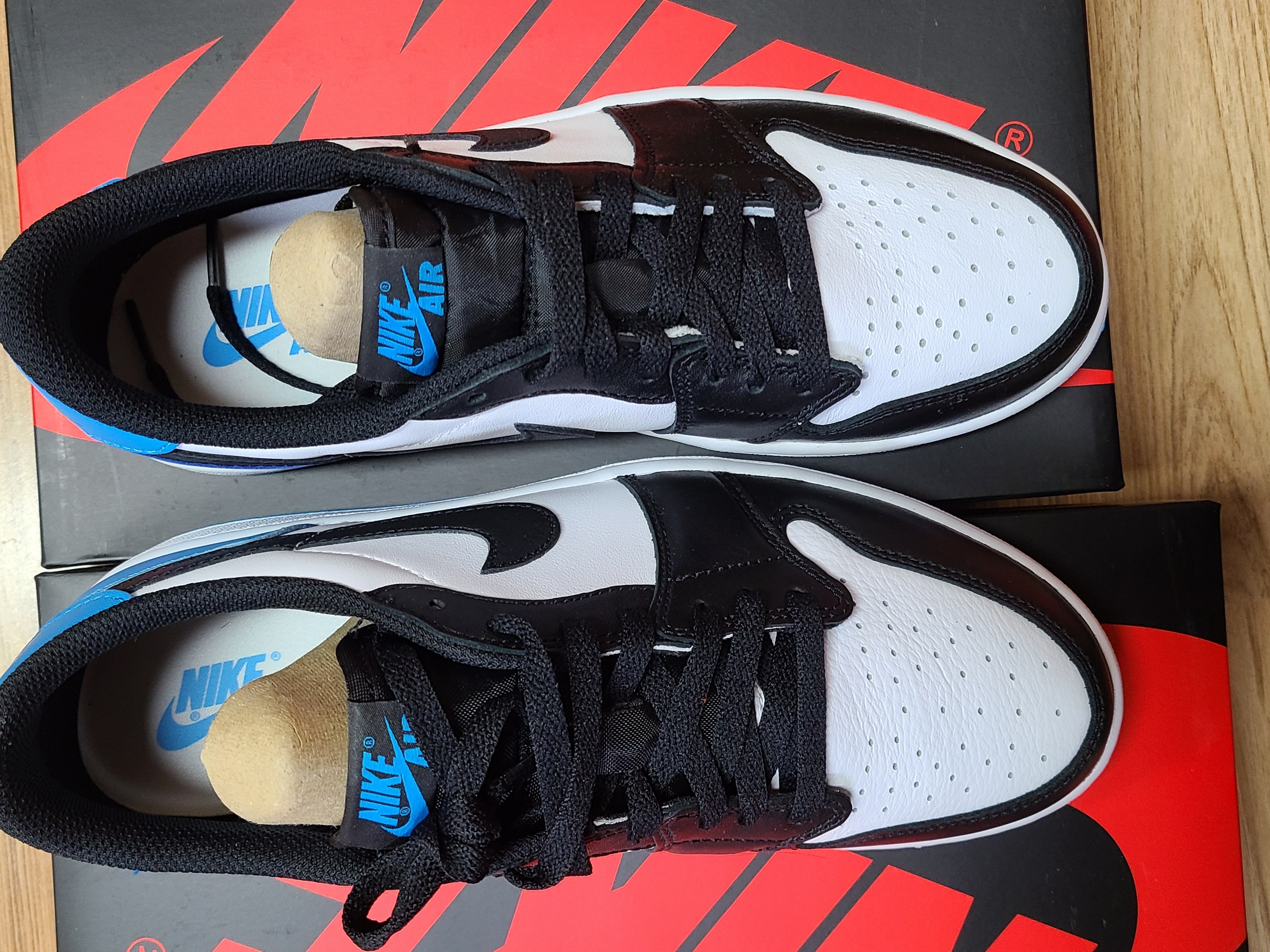 Jordan 1 Retro Low OG Black and Dark Powder Blue, (W) Jordan 1 Retro Low OG Black and Dark Powder Blue 착용 스타일 - 2