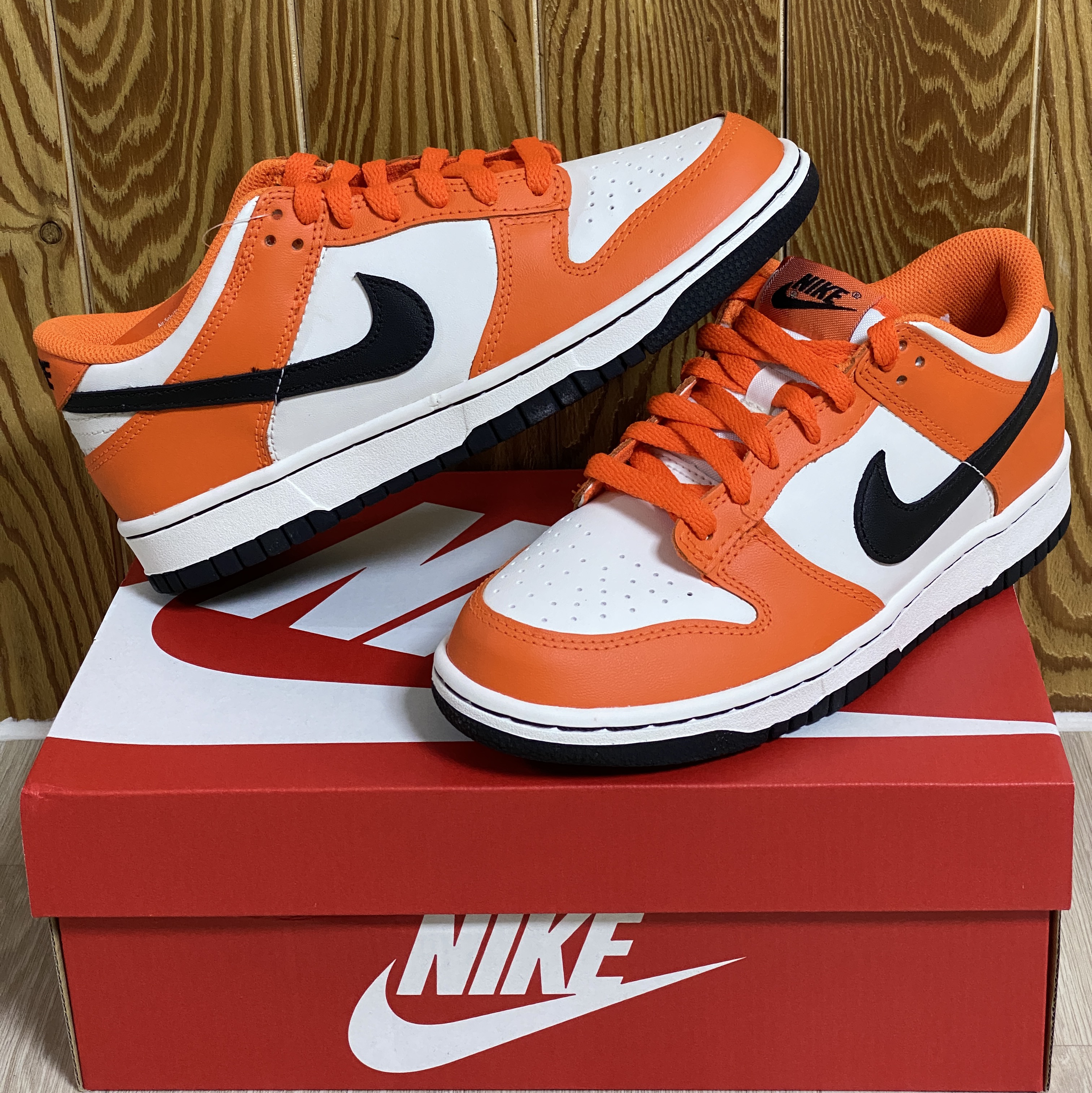 (GS) Nike Dunk Low Safety Orange 착용 스타일