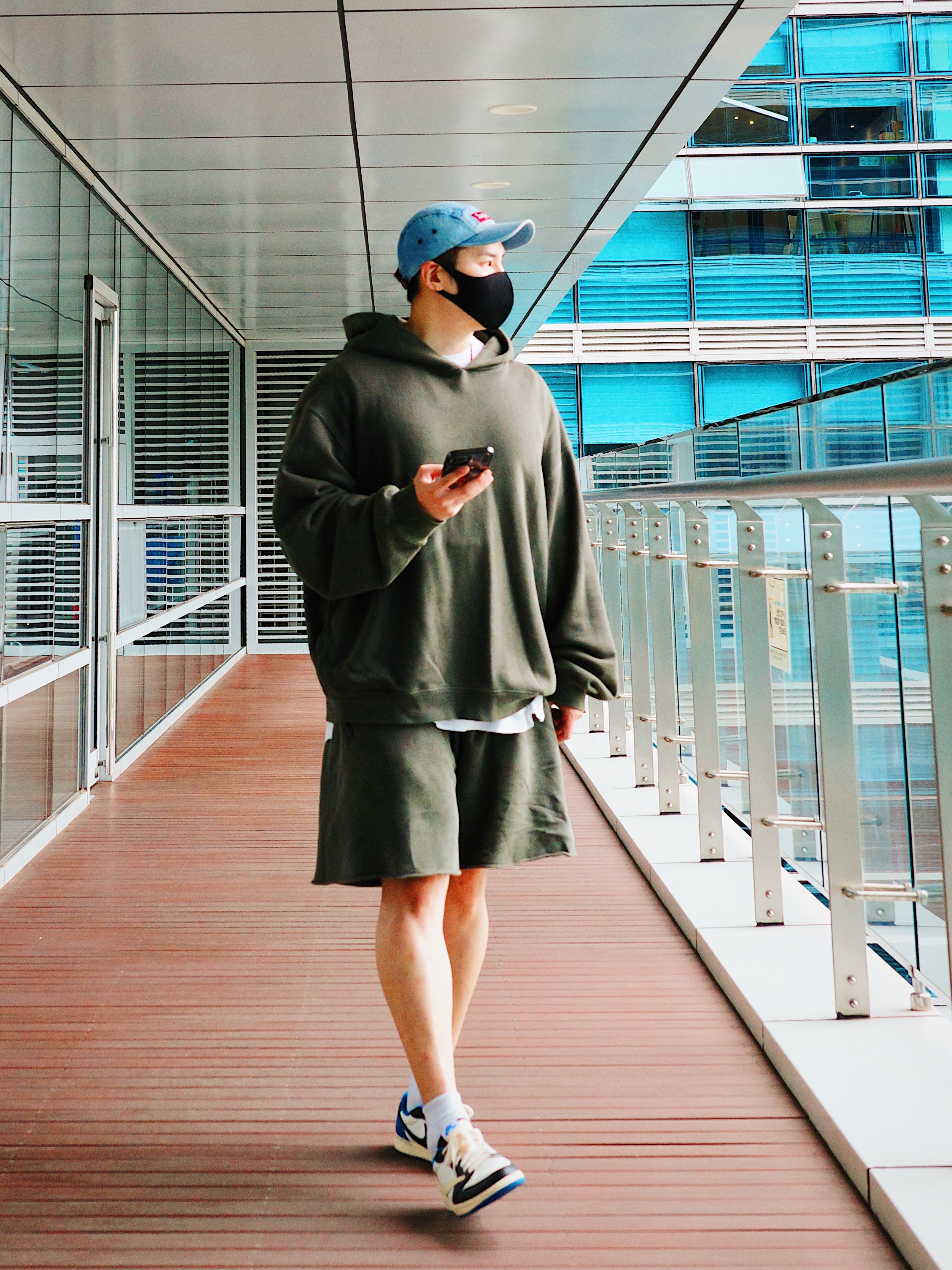 Jordan 1 x Travis Scott x Fragment Retro Low OG SP Military Blue, Supreme Washed Chino Twill Camp Cap Denim - 21FW 착용 스타일