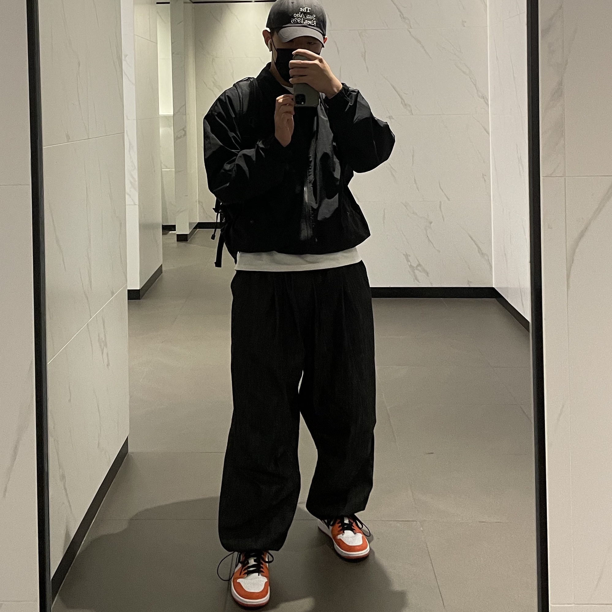 Jordan 1 Low OG Starfish 착용 스타일 - 1