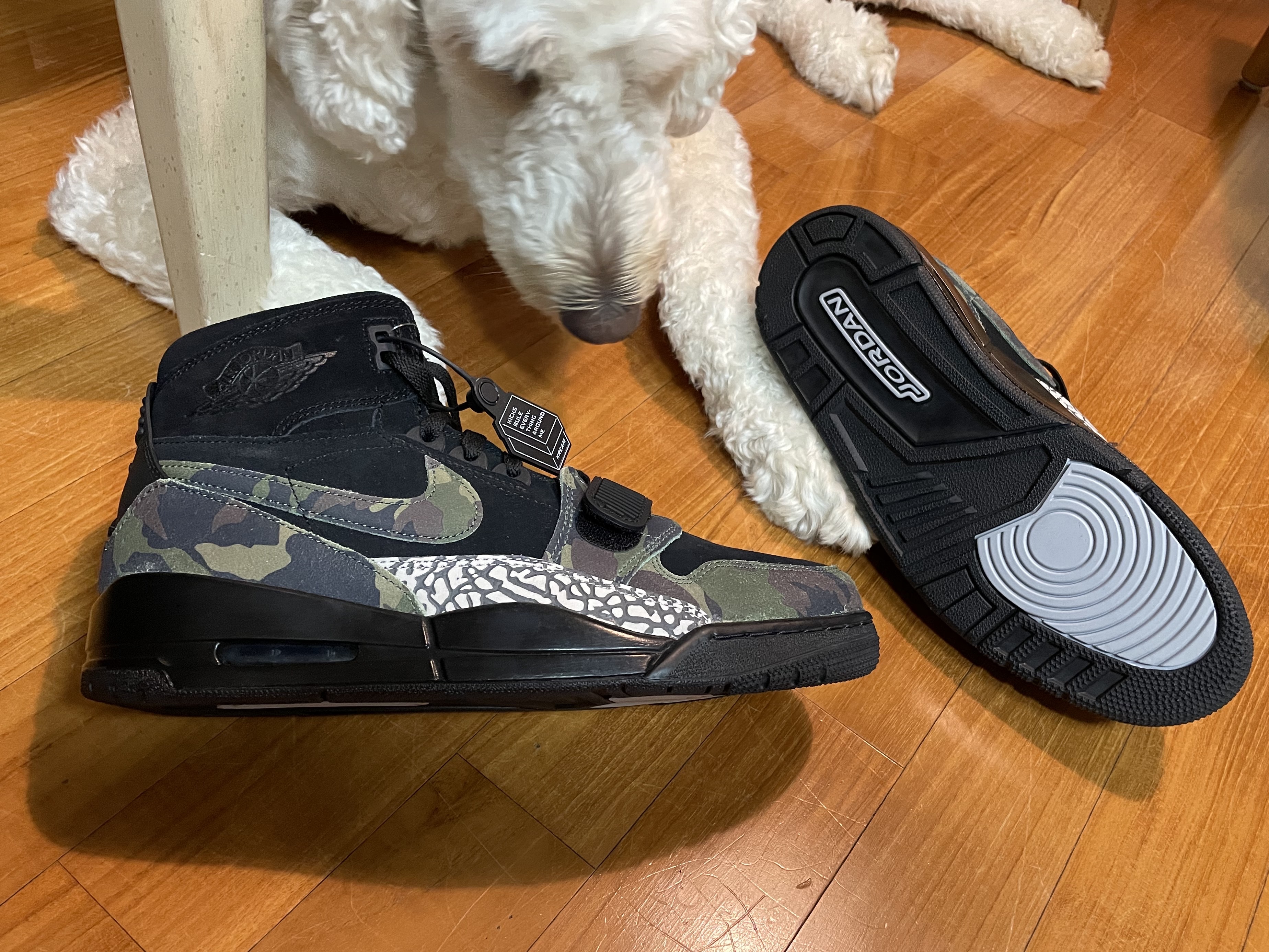 Jordan Legacy 312 Black Camo Green 착용 스타일 - 4